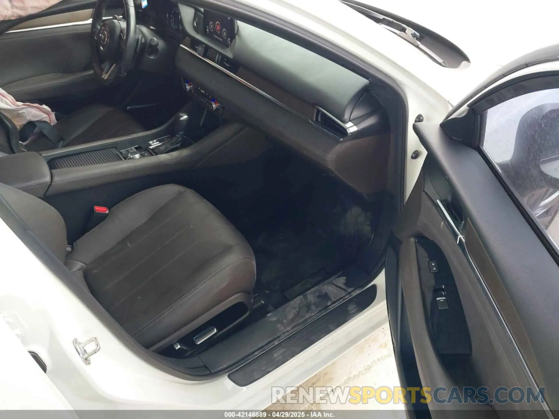 5 fotografías del automóvil dañado JM1GL1XY4K1506001 MAZDA MAZDA6 2019