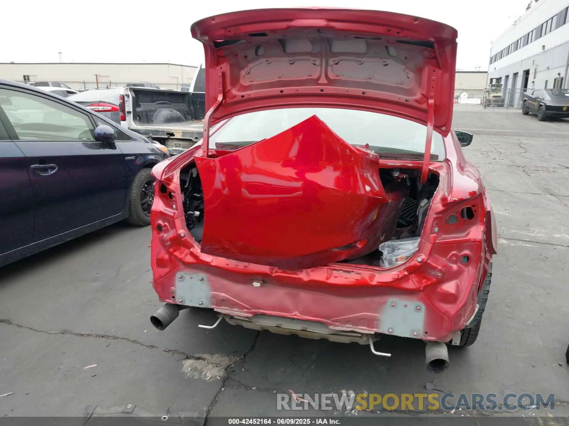 17 fotografías del automóvil dañado JM1GL1TY8L1511600 MAZDA MAZDA6 2020