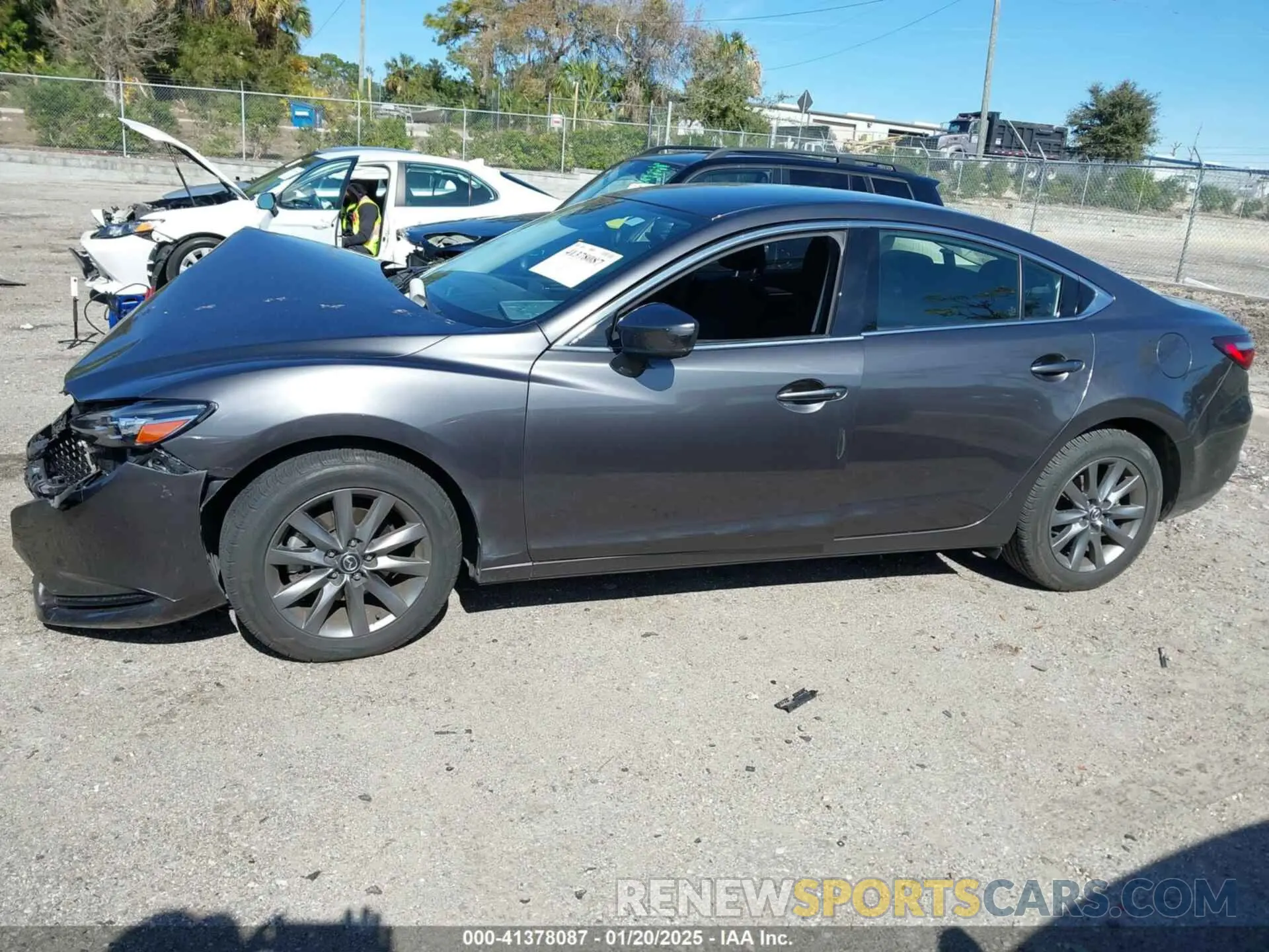 14 fotografías del automóvil dañado JM1GL1UM7L1527203 MAZDA MAZDA6 2020