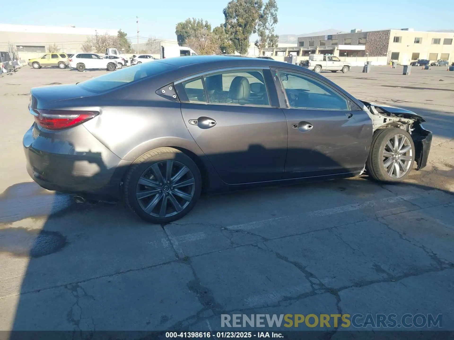 4 fotografías del automóvil dañado JM1GL1VM6L1524906 MAZDA MAZDA6 2020