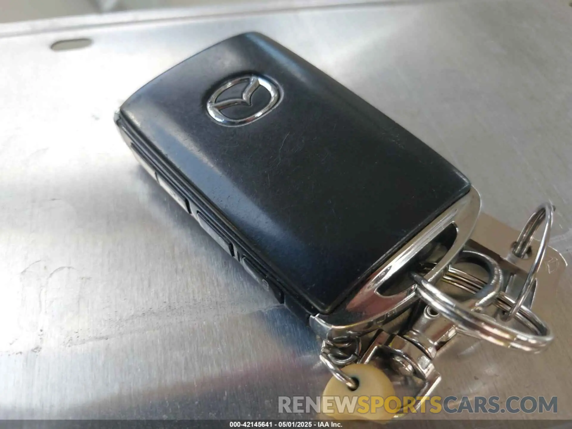 11 fotografías del automóvil dañado JM1GL1VM8L1518265 MAZDA MAZDA6 2020