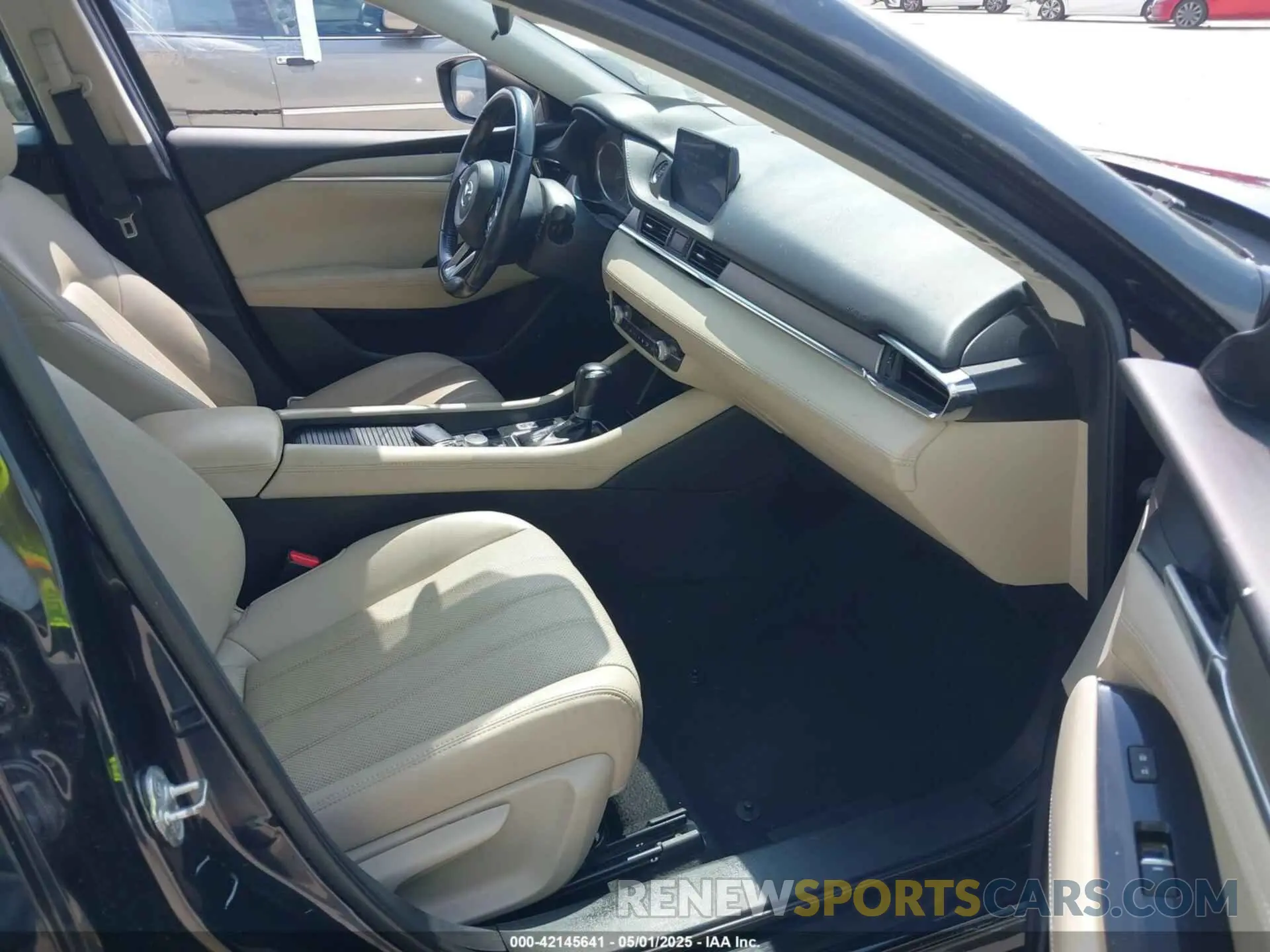 5 fotografías del automóvil dañado JM1GL1VM8L1518265 MAZDA MAZDA6 2020