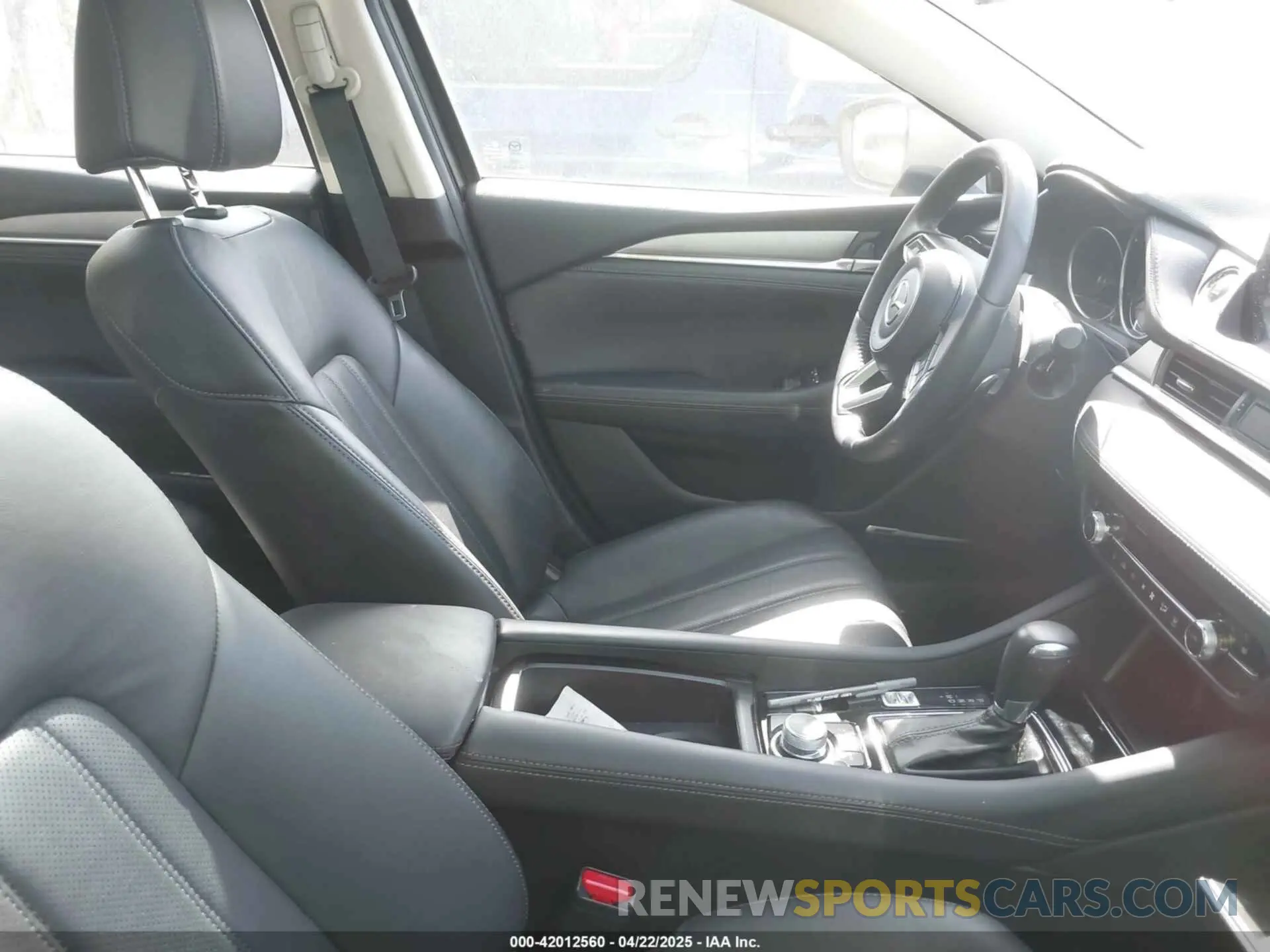 5 fotografías del automóvil dañado JM1GL1TY4M1600534 MAZDA MAZDA6 2021