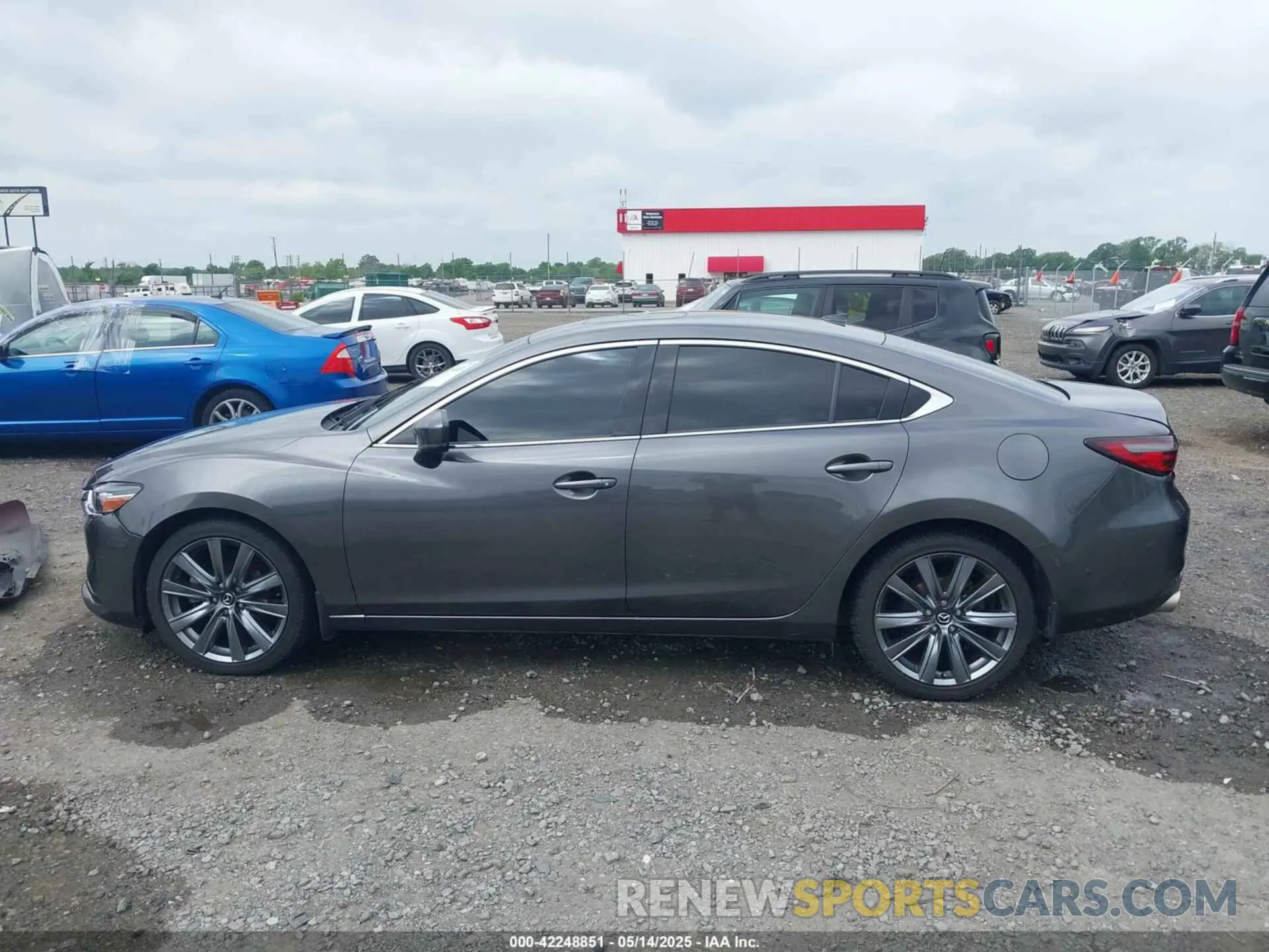 14 fotografías del automóvil dañado JM1GL1TY6M1600258 MAZDA MAZDA6 2021