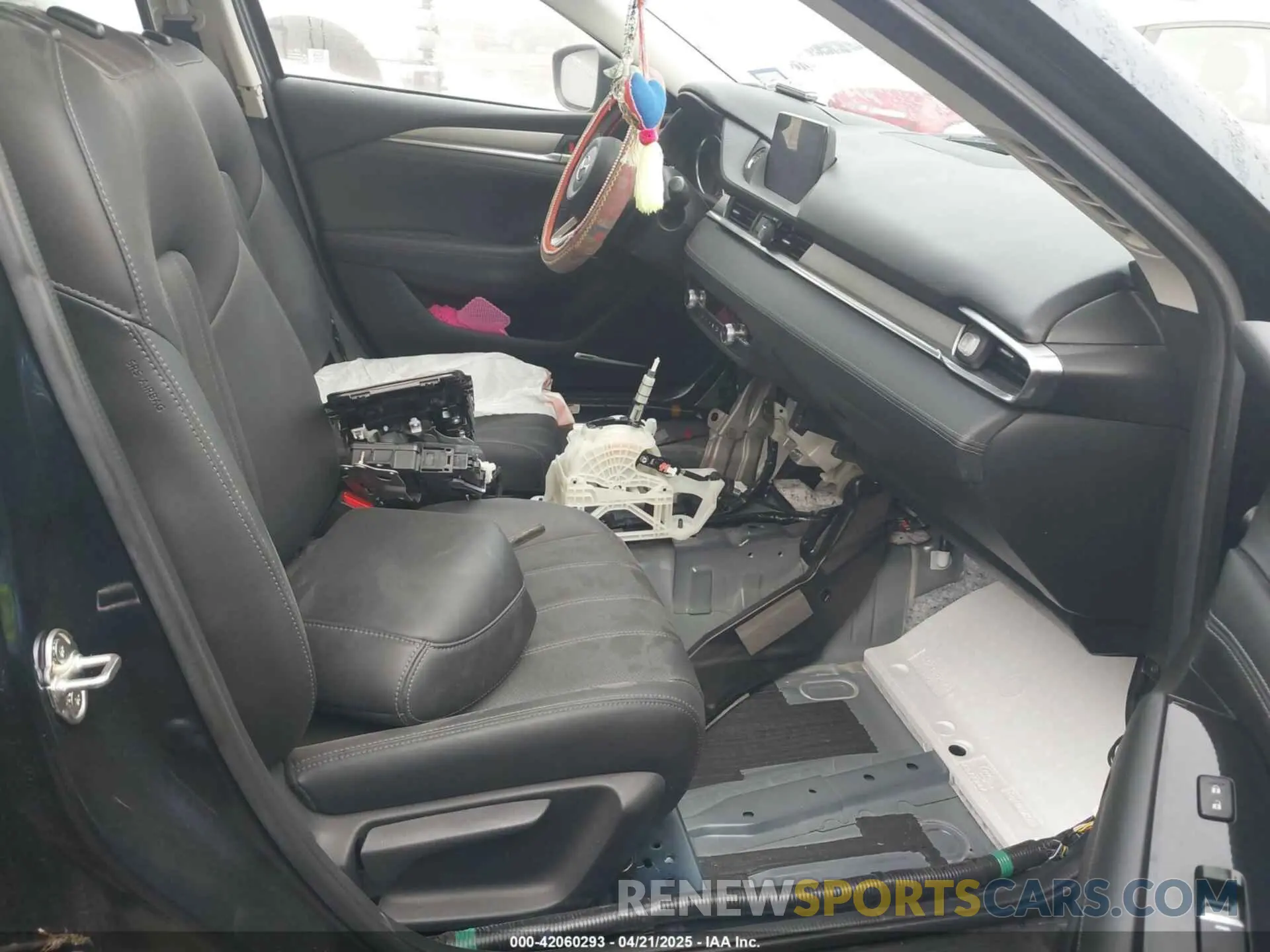 5 fotografías del automóvil dañado JM1GL1TYXM1619900 MAZDA MAZDA6 2021
