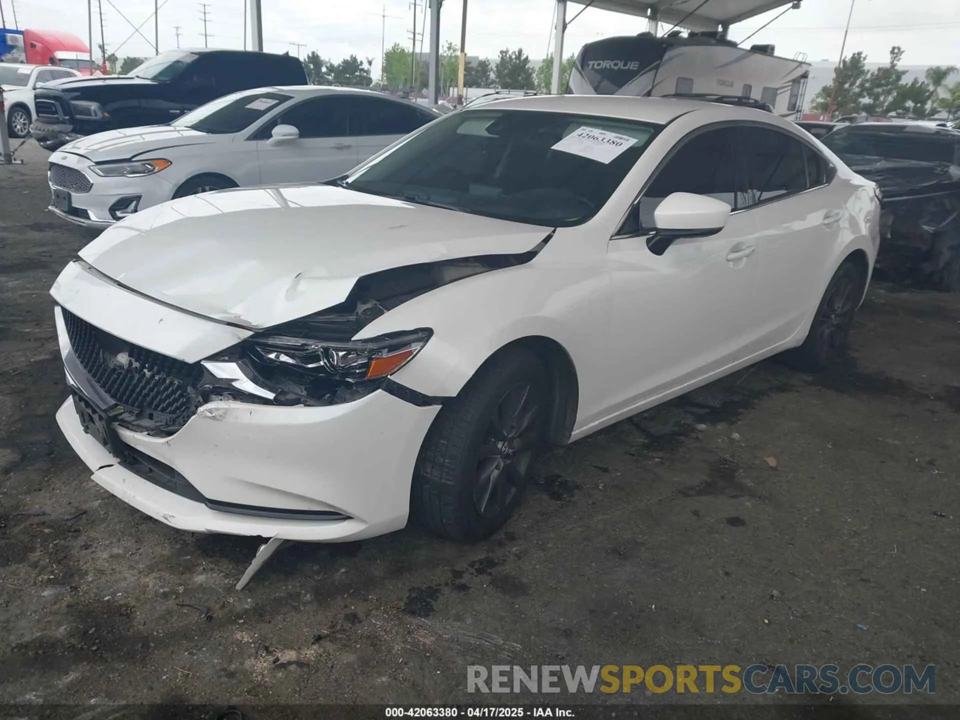 2 fotografías del automóvil dañado JM1GL1UM3M1610287 MAZDA MAZDA6 2021