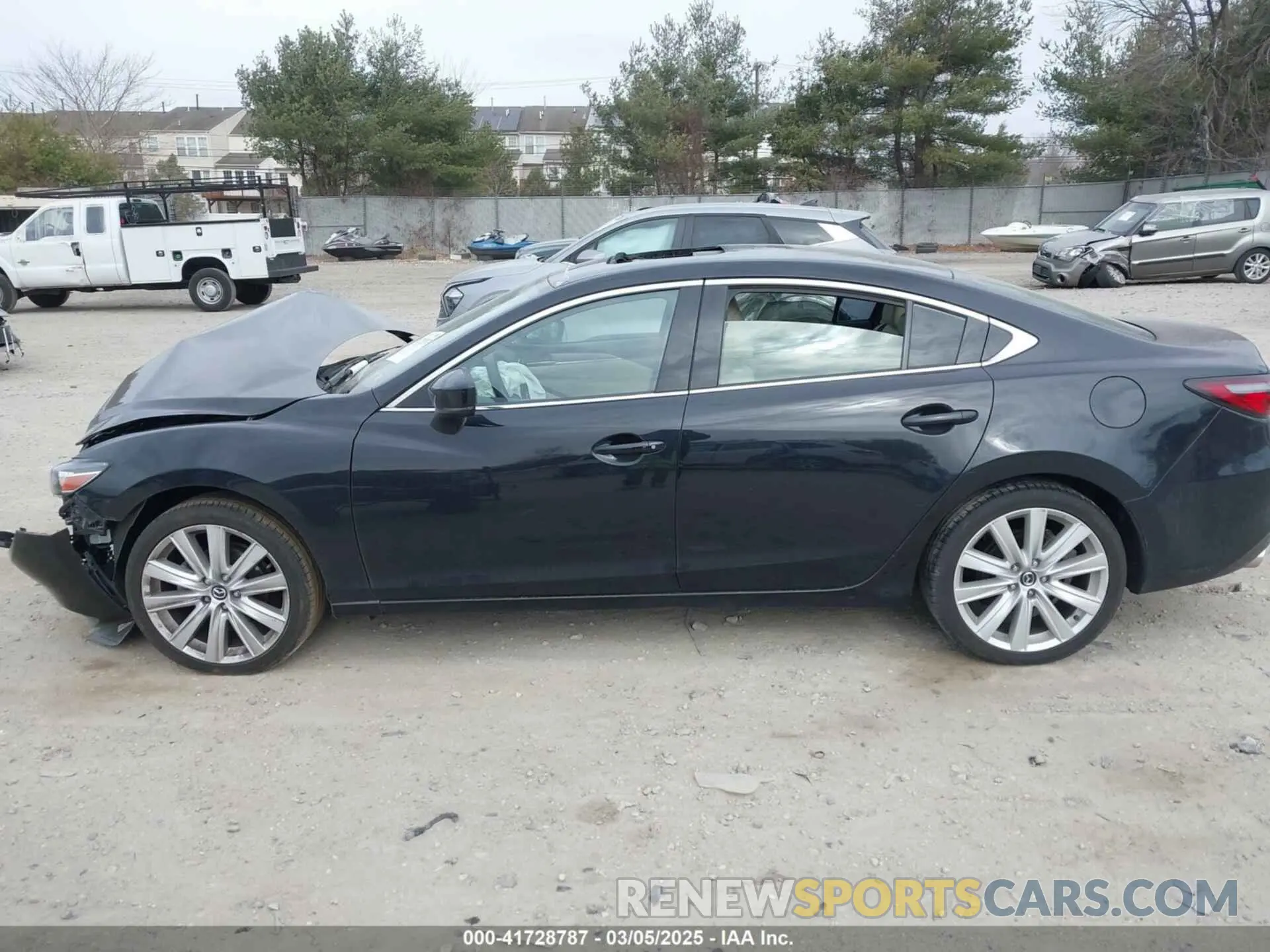 14 fotografías del automóvil dañado JM1GL1VM1M1604566 MAZDA MAZDA6 2021
