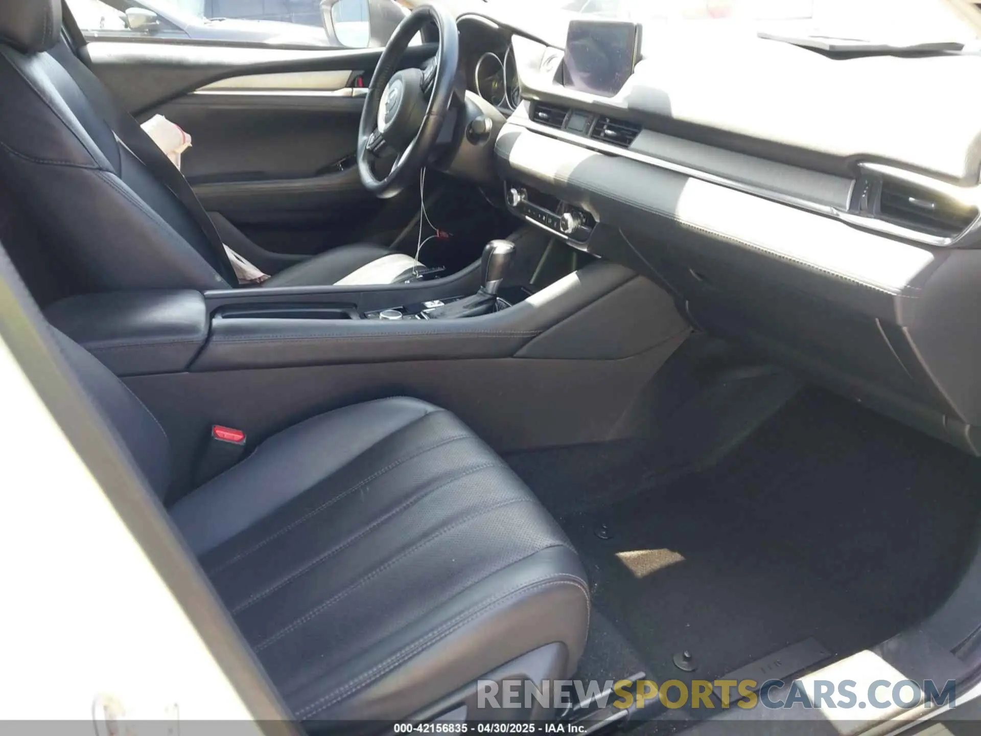 5 fotografías del automóvil dañado JM1GL1VM6M1600318 MAZDA MAZDA6 2021