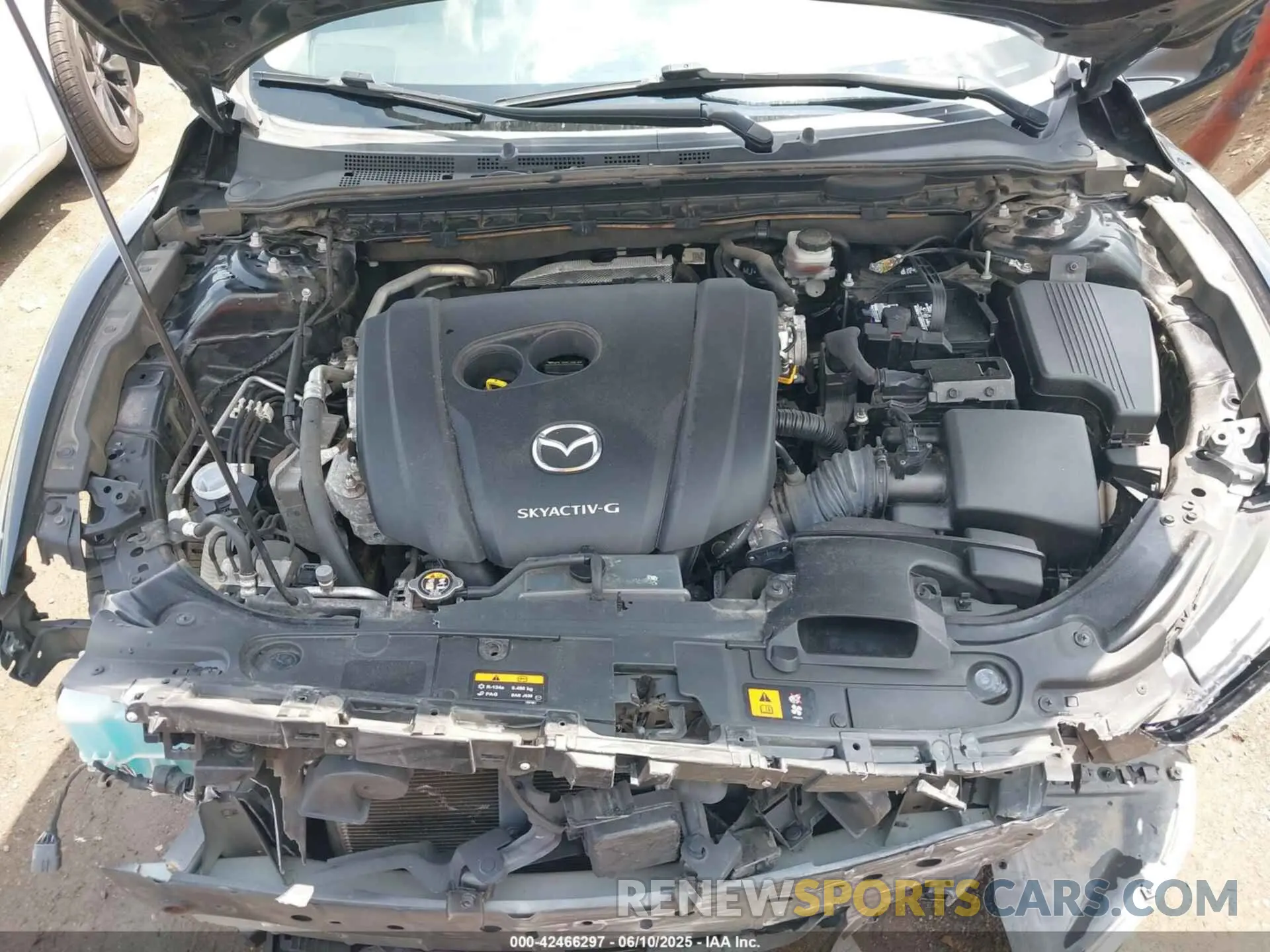 10 fotografías del automóvil dañado JM1GL1VM8M1607819 MAZDA MAZDA6 2021