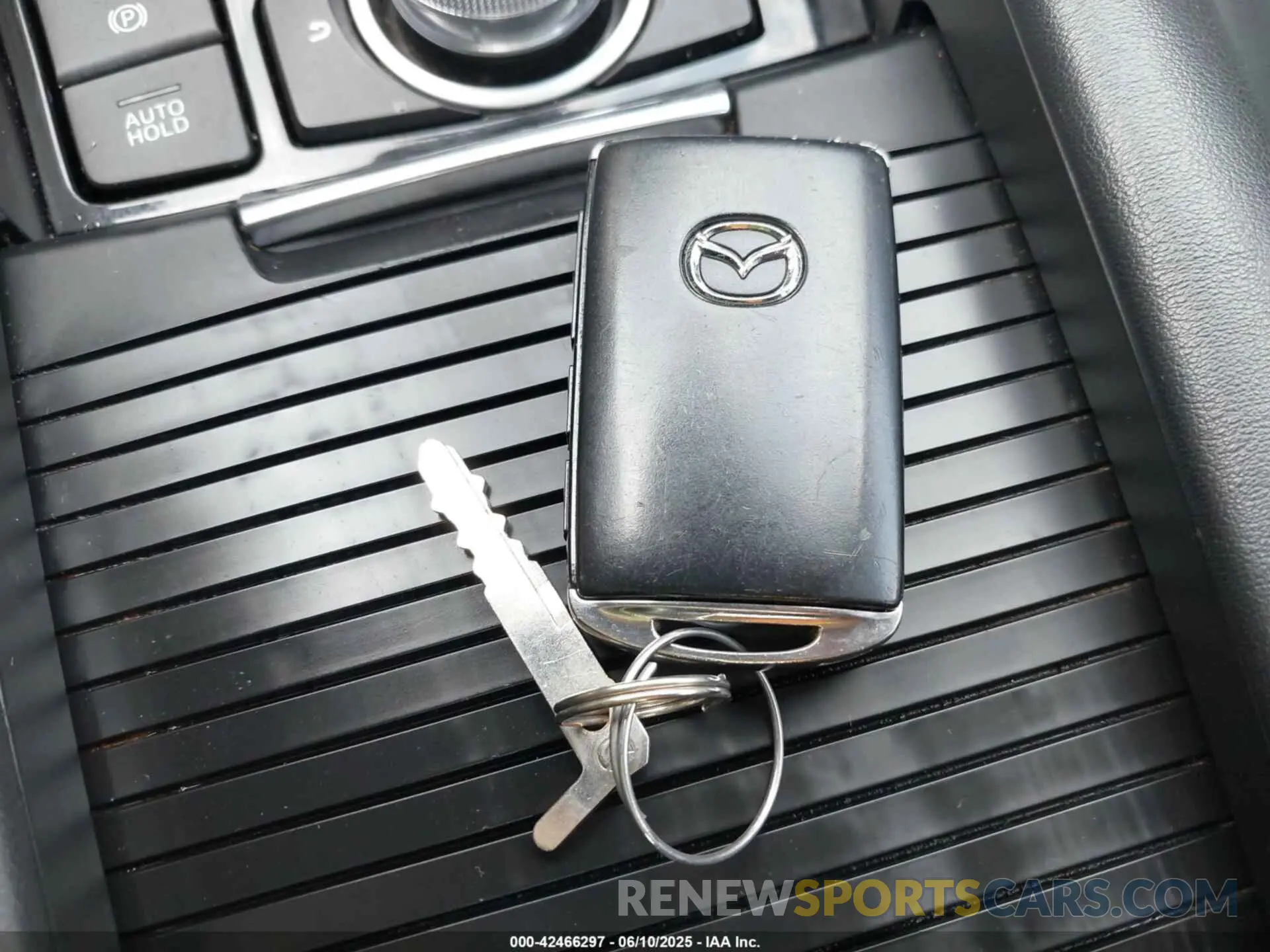 11 fotografías del automóvil dañado JM1GL1VM8M1607819 MAZDA MAZDA6 2021