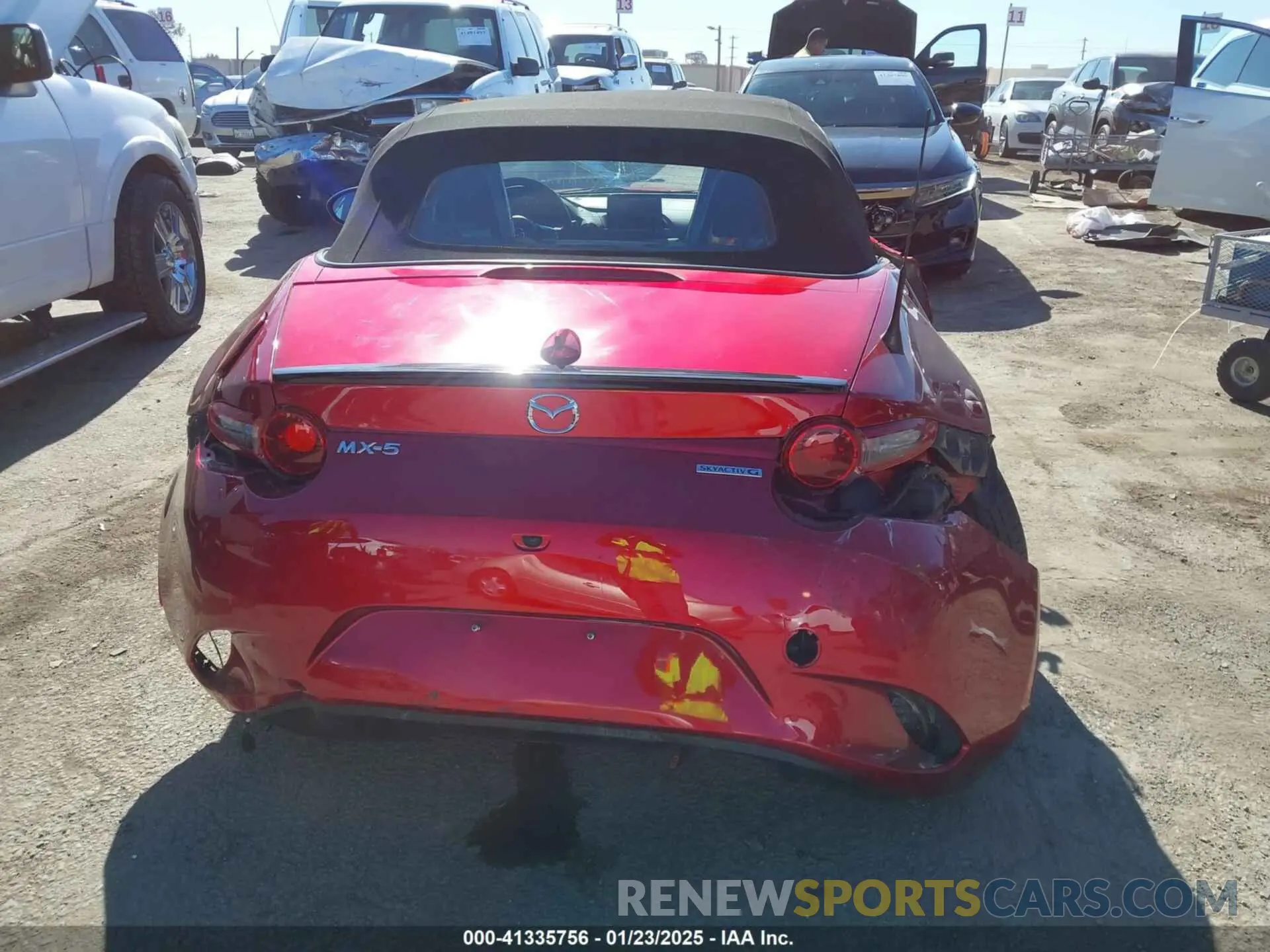 17 fotografías del automóvil dañado JM1NDAC78L0418237 MAZDA MX-5 MIATA 2020