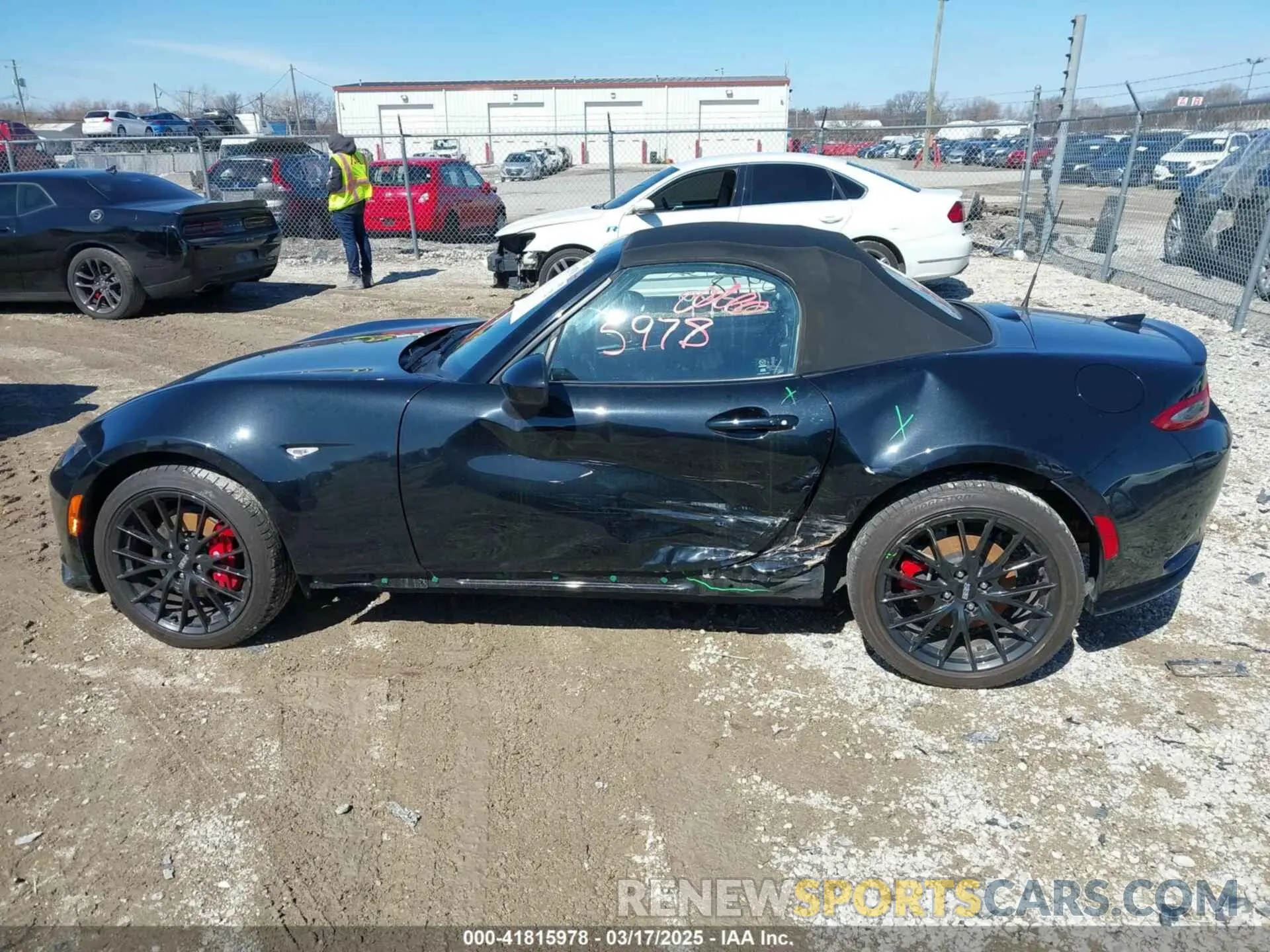 14 fotografías del automóvil dañado JM1NDAC79P0554429 MAZDA MX-5 MIATA 2023