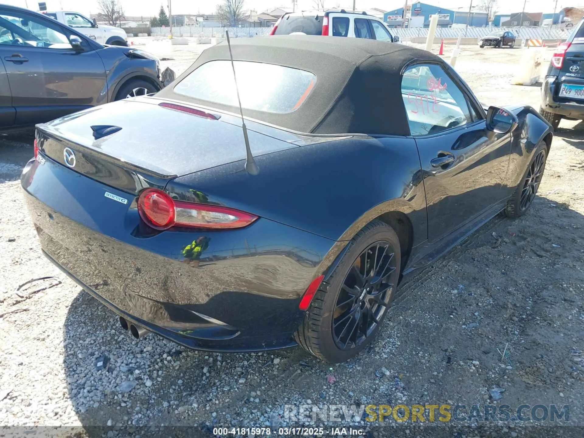 4 fotografías del automóvil dañado JM1NDAC79P0554429 MAZDA MX-5 MIATA 2023