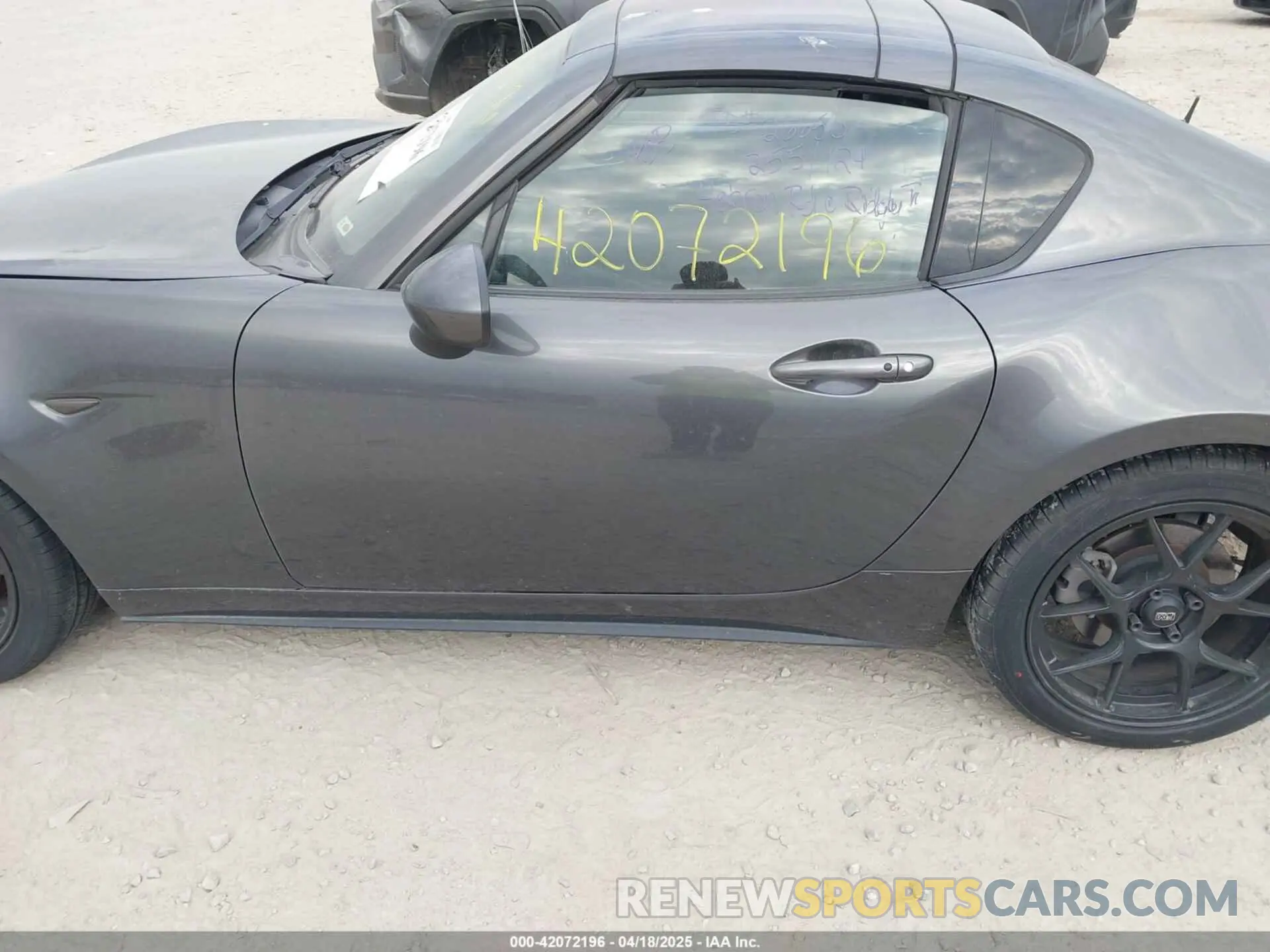 15 fotografías del automóvil dañado JM1NDAM79K0300405 MAZDA MX-5 MIATA RF 2019