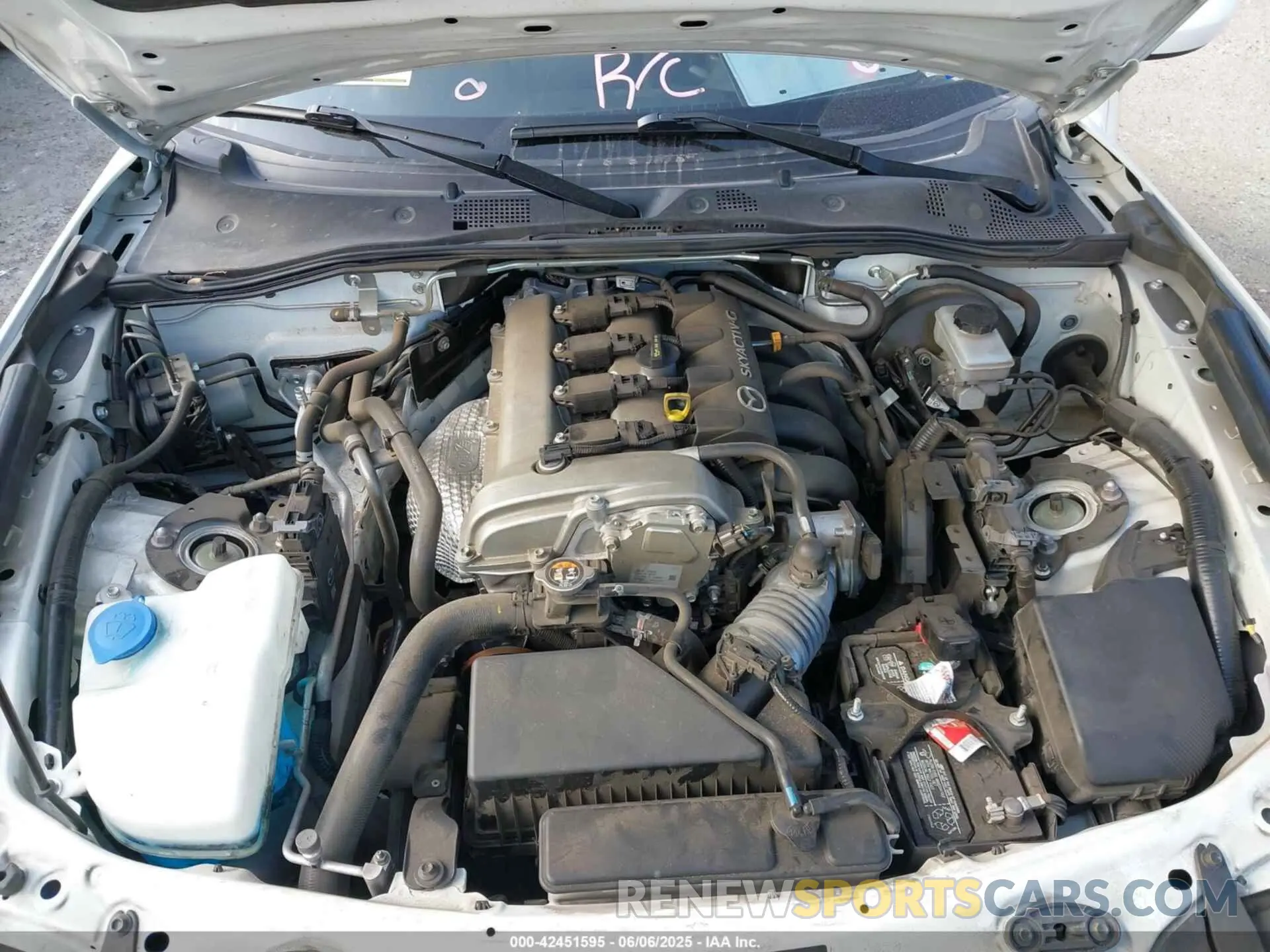 10 fotografías del automóvil dañado JM1NDAM73L0414658 MAZDA MX-5 MIATA RF 2020