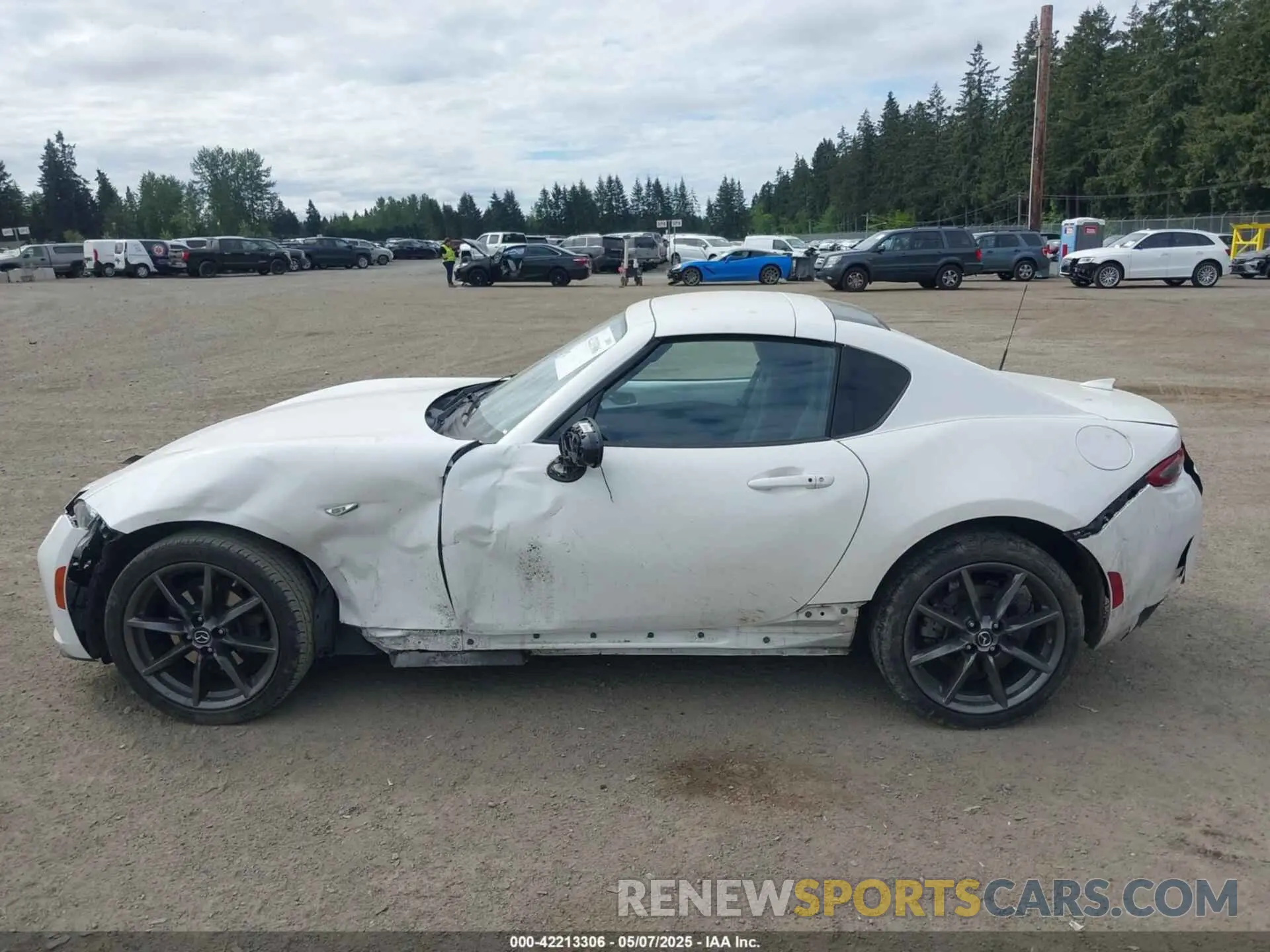 14 fotografías del automóvil dañado JM1NDAM75L0411647 MAZDA MX-5 MIATA RF 2020
