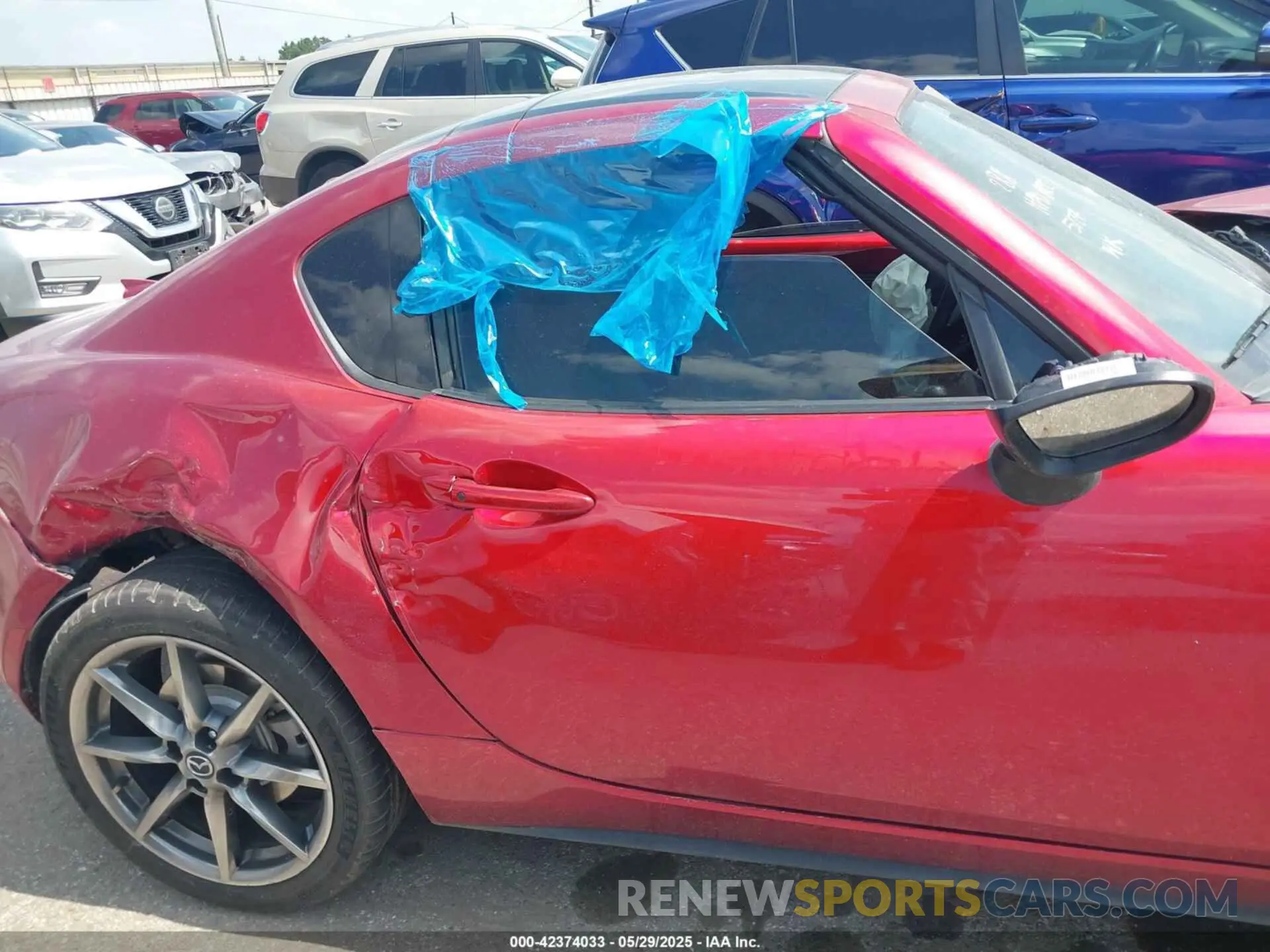12 fotografías del automóvil dañado JM1NDAM77L0418888 MAZDA MX-5 MIATA RF 2020