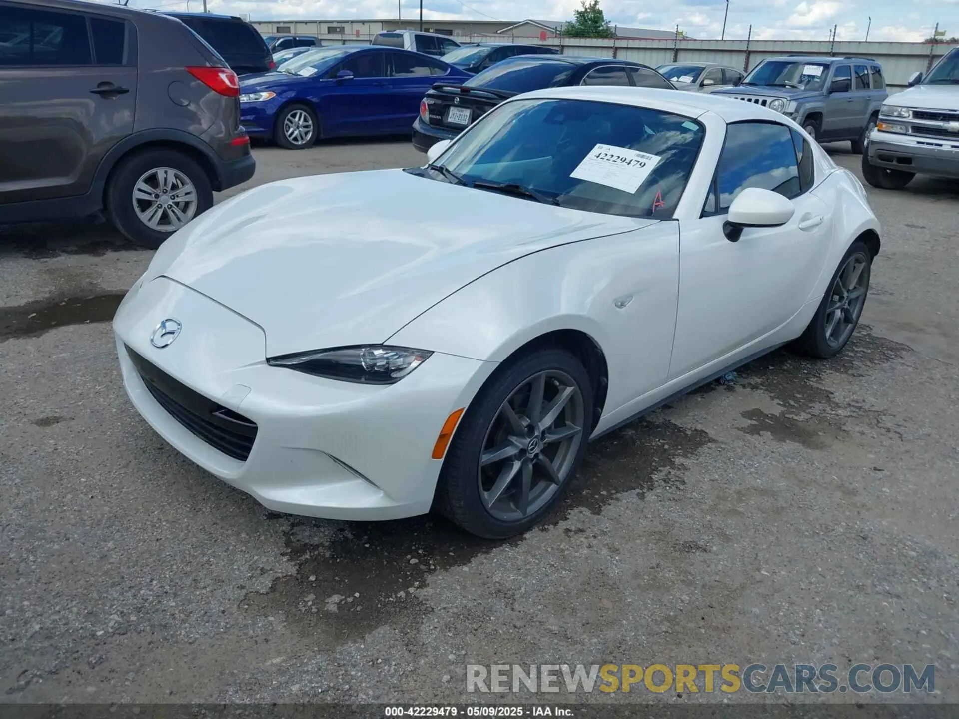 2 fotografías del automóvil dañado JM1NDAM79L0411456 MAZDA MX-5 MIATA RF 2020
