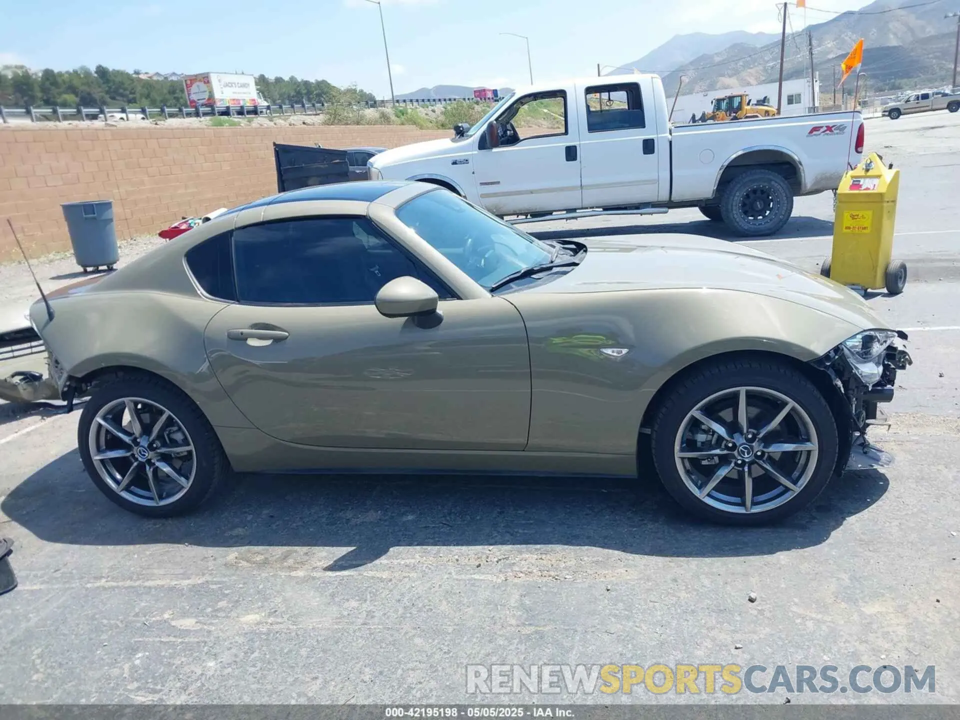 14 fotografías del automóvil dañado JM1NDAM73P0561844 MAZDA MX-5 MIATA RF 2023