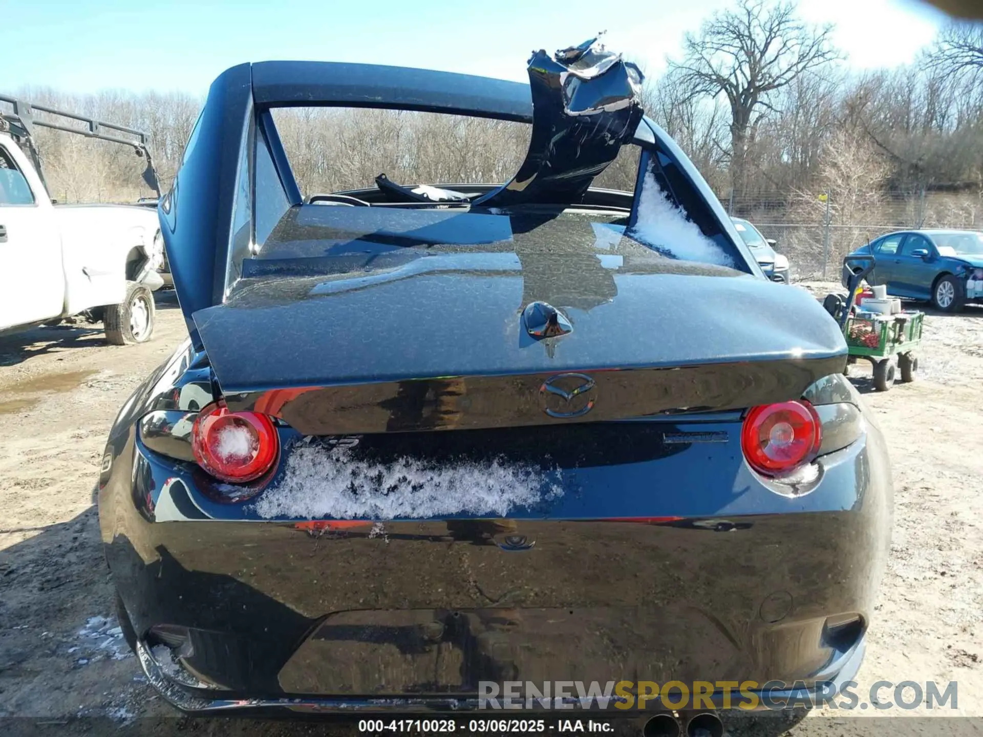 15 fotografías del automóvil dañado JM1NDAM72R0607960 MAZDA MX-5 MIATA RF 2024