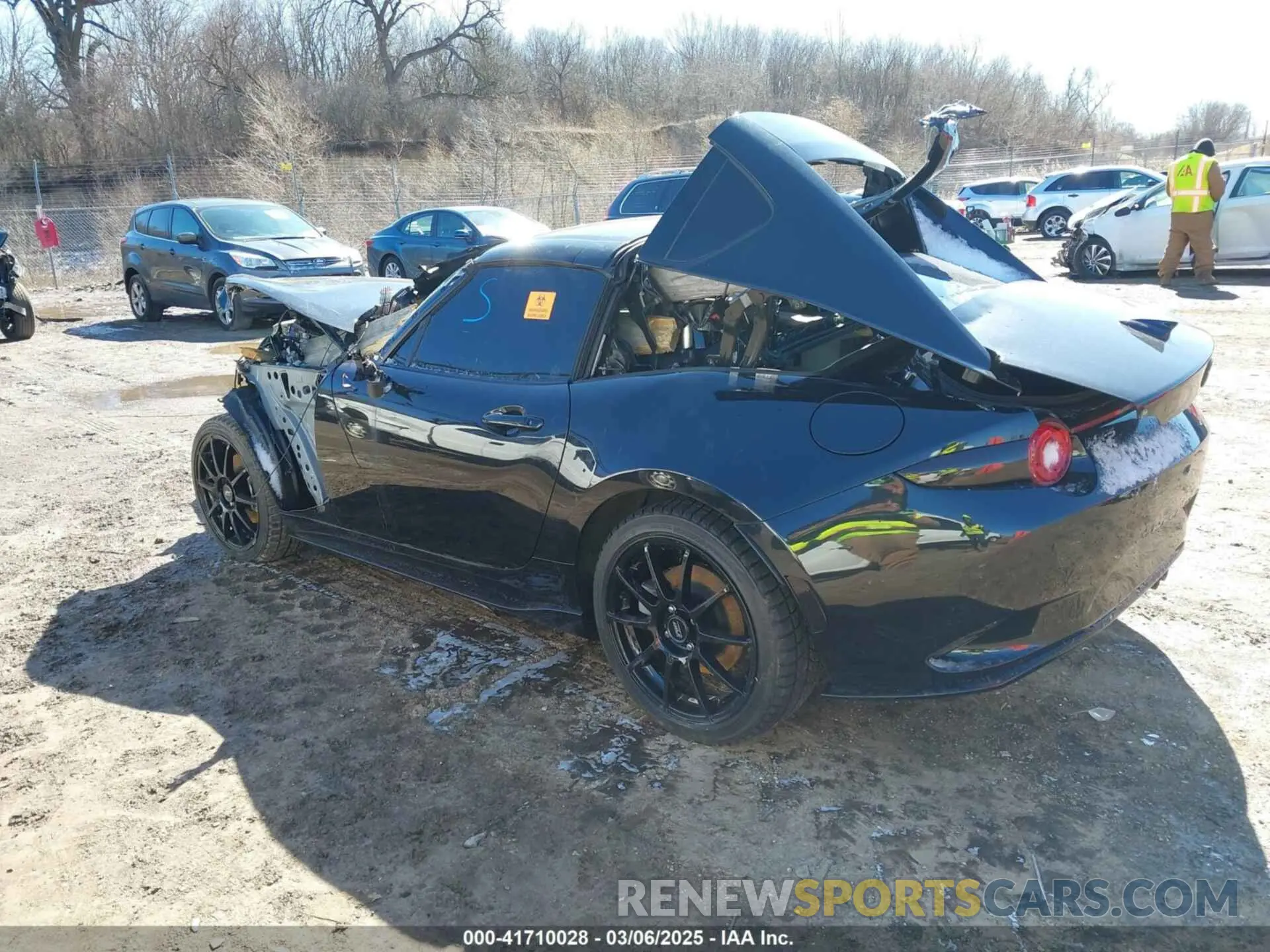 3 fotografías del automóvil dañado JM1NDAM72R0607960 MAZDA MX-5 MIATA RF 2024