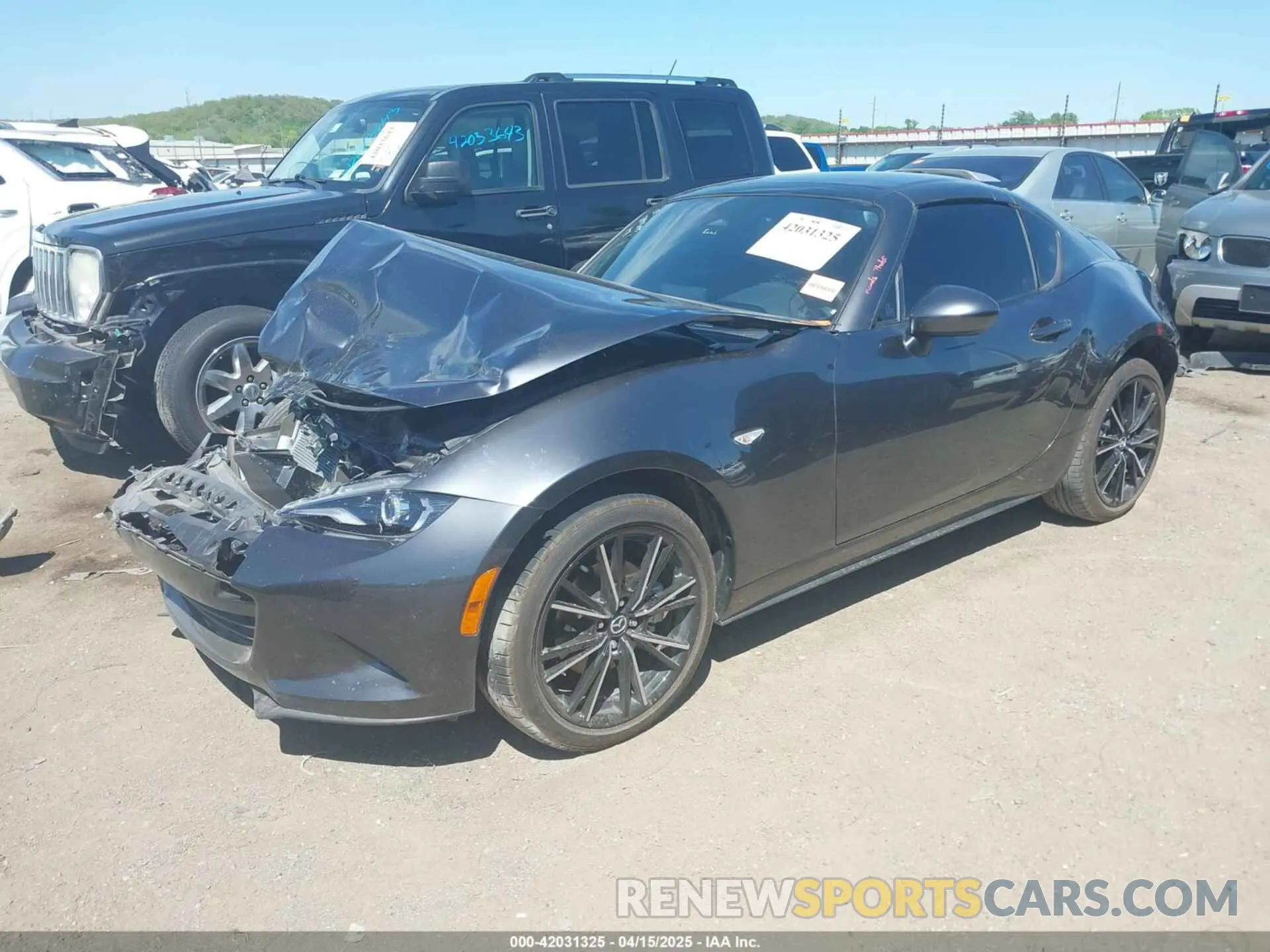 2 fotografías del automóvil dañado JM1NDAM7XR0607527 MAZDA MX-5 MIATA RF 2024