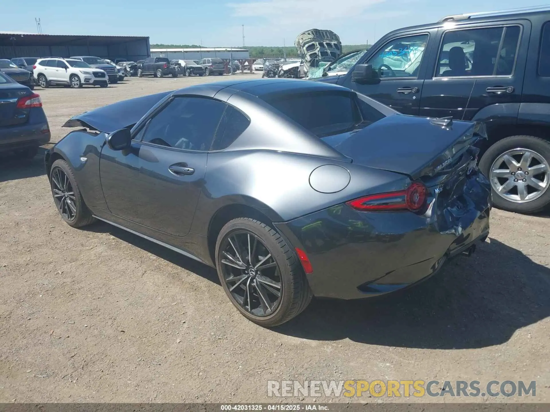 3 fotografías del automóvil dañado JM1NDAM7XR0607527 MAZDA MX-5 MIATA RF 2024