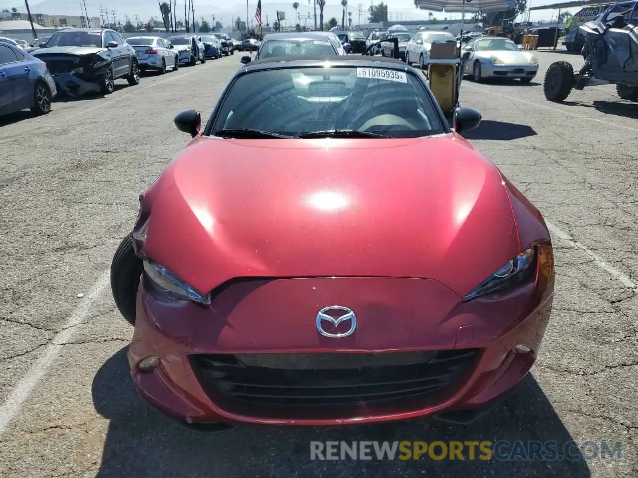 5 fotografías del automóvil dañado JM1NDAB77K0303256 MAZDA MX5 2019