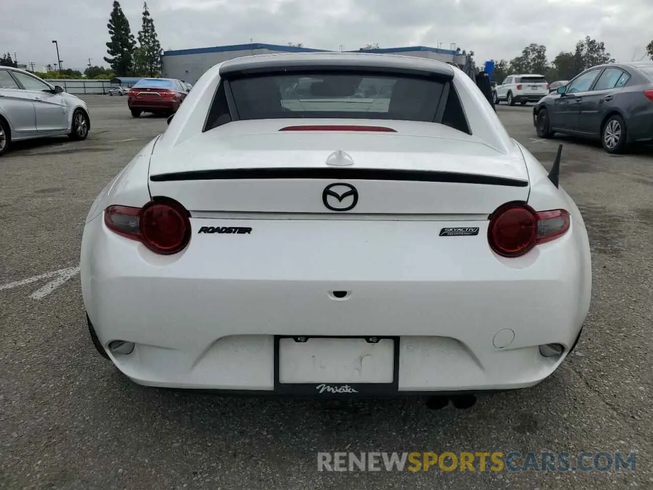 6 fotografías del automóvil dañado JM1NDAM71K0304075 MAZDA MX5 2019