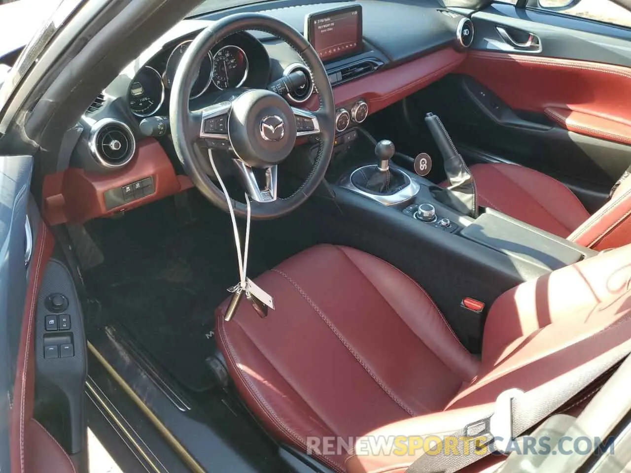 8 fotografías del automóvil dañado JM1NDAD75L0418338 MAZDA MX5 2020