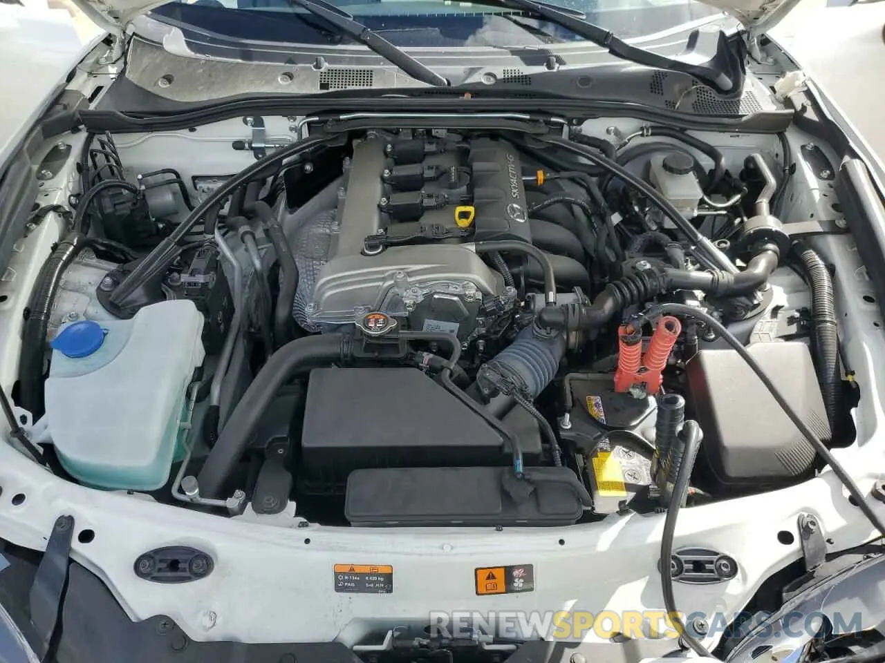 13 fotografías del automóvil dañado JM1NDAD79L0416642 MAZDA MX5 2020