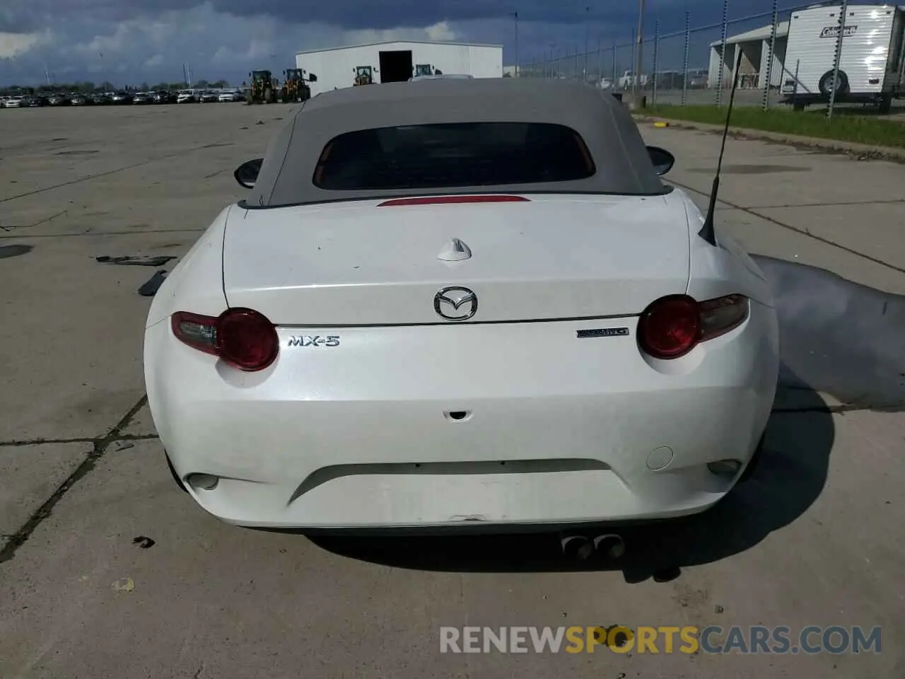 6 fotografías del automóvil dañado JM1NDAD79L0416642 MAZDA MX5 2020
