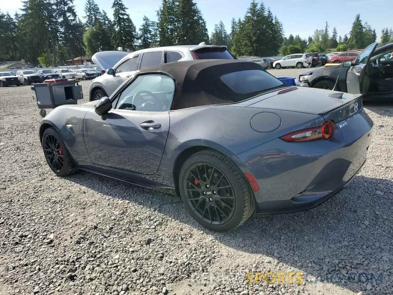 2 fotografías del automóvil dañado JM1NDAC71N0504282 MAZDA MX5 2022