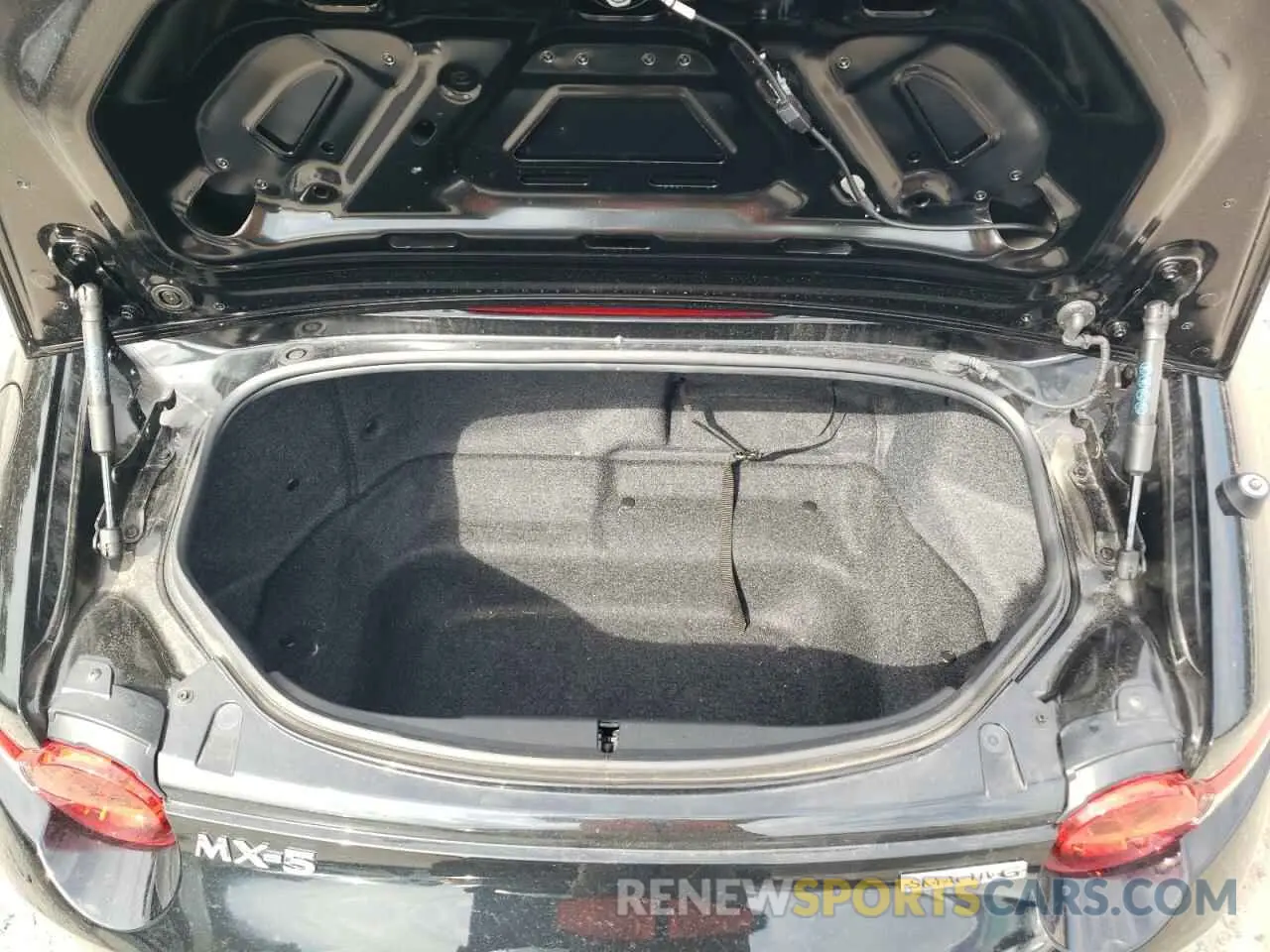 10 fotografías del automóvil dañado JM1NDAC79P0561025 MAZDA MX5 2023
