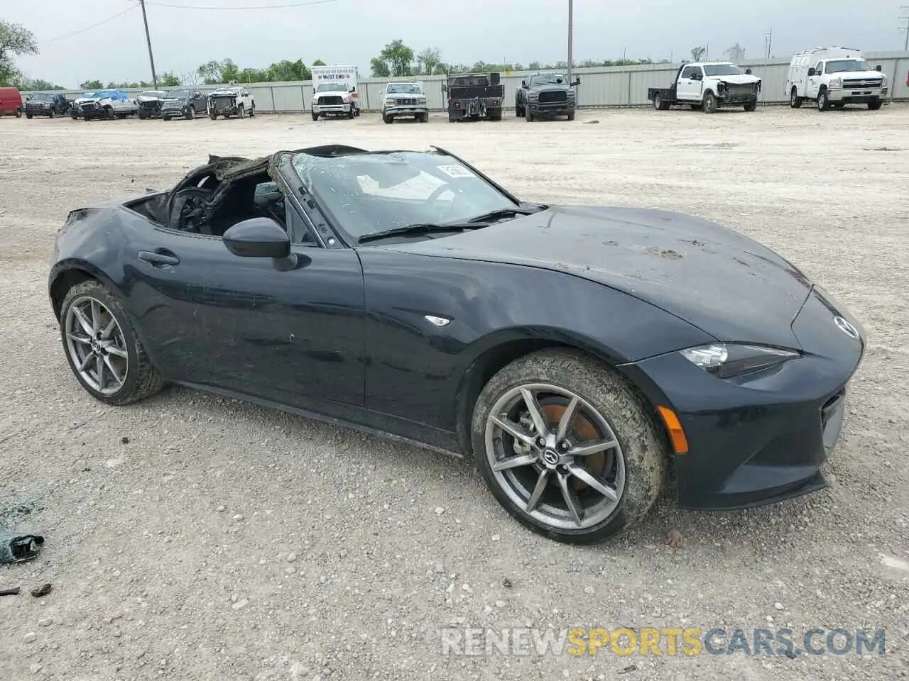 4 fotografías del automóvil dañado JM1NDAD76P0556346 MAZDA MX5 2023