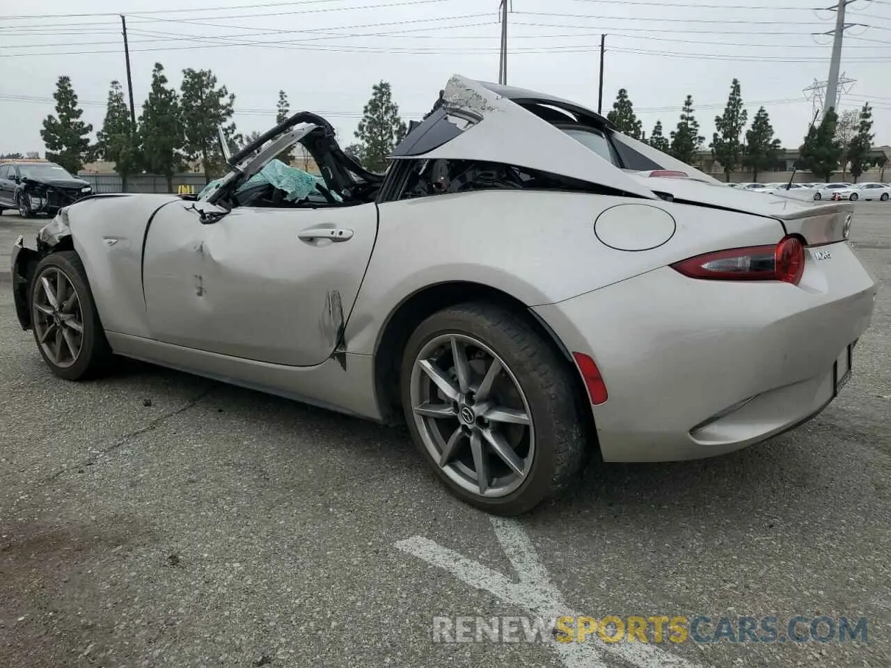 2 fotografías del automóvil dañado JM1NDAM7XP0550727 MAZDA MX5 2023