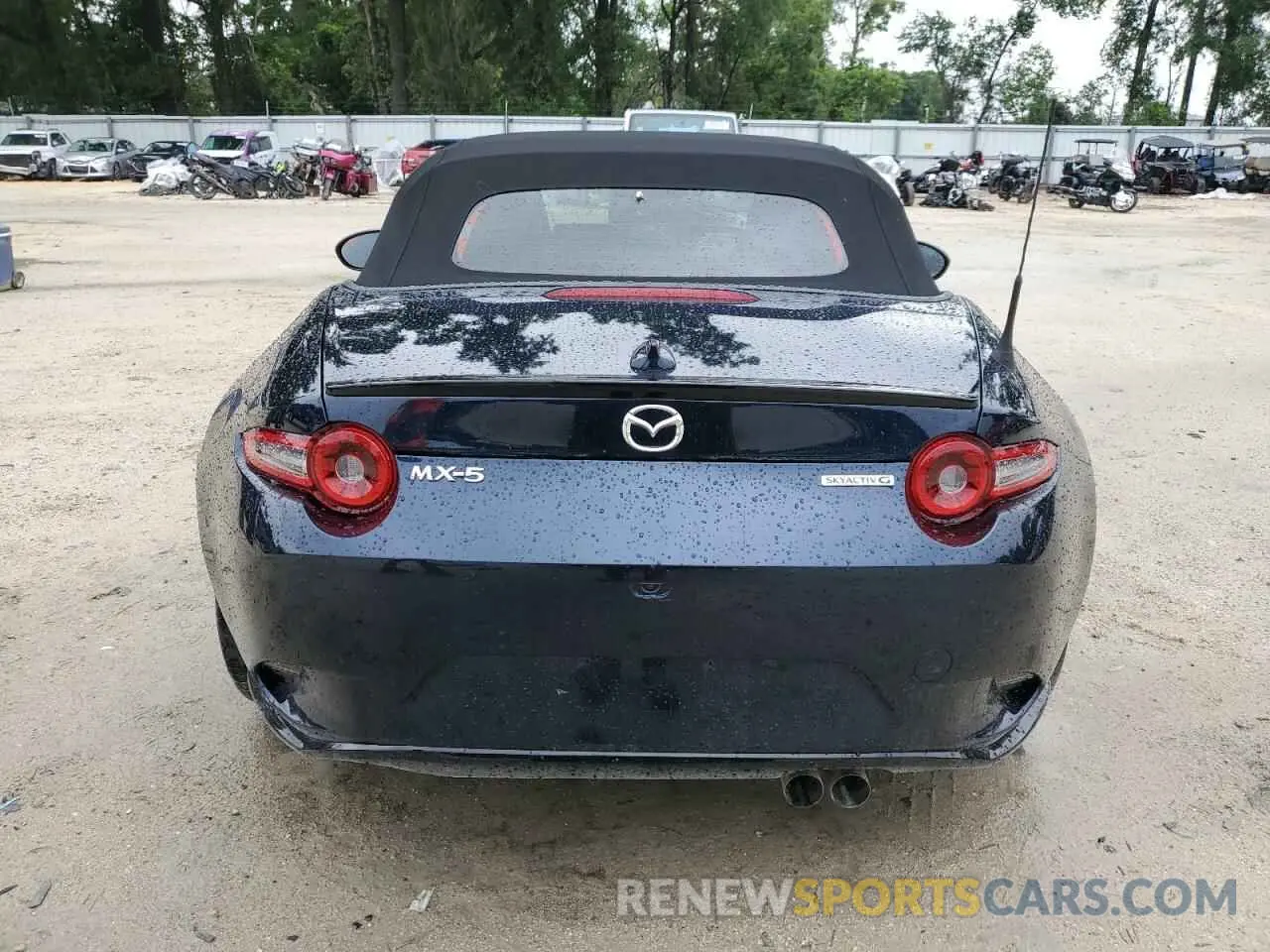 6 fotografías del automóvil dañado JM1NDAC71R0605571 MAZDA MX5 2024
