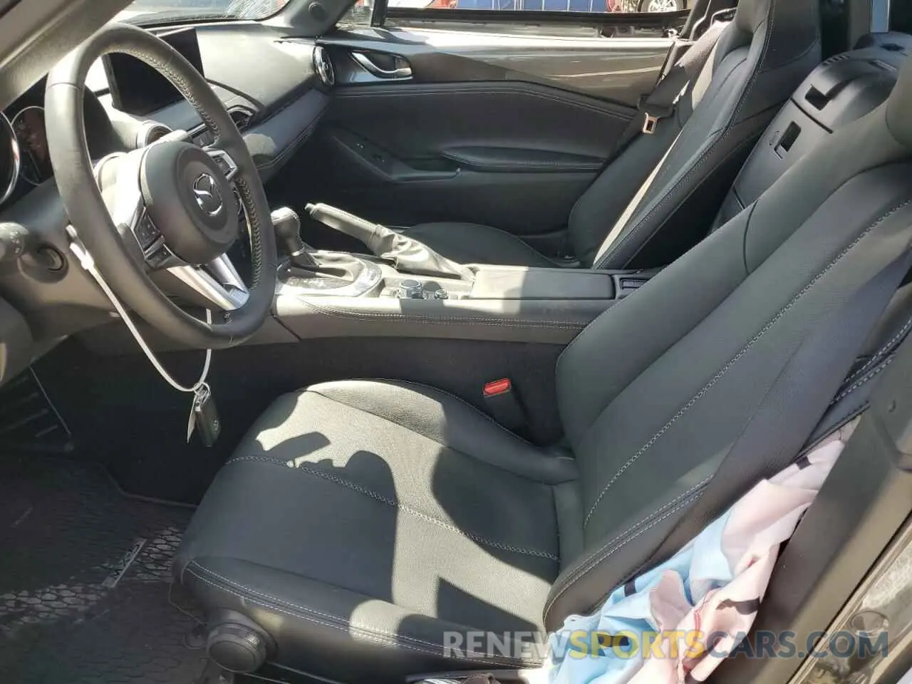 10 fotografías del automóvil dañado JM1NDAD70R0609934 MAZDA MX5 2024