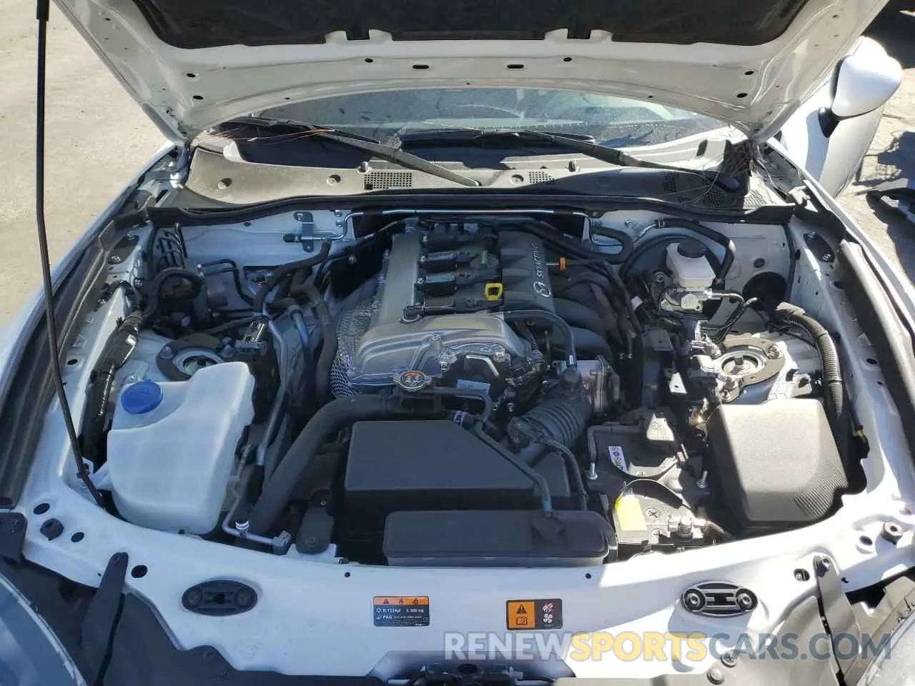 11 fotografías del automóvil dañado JM1NDAM76R0602972 MAZDA MX5 2024