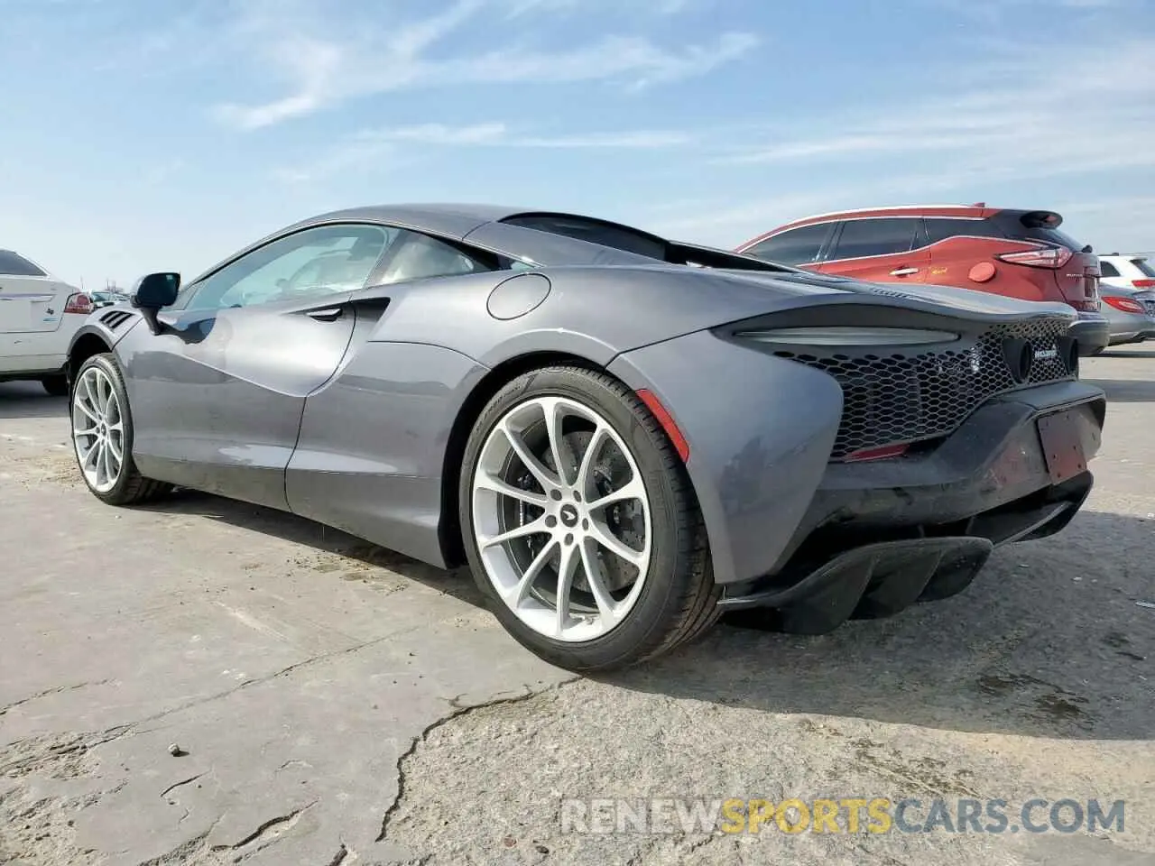 2 fotografías del automóvil dañado SBM16AEA3RW002188 MCLAREN AUTOMOTIVE ARTURA 2024