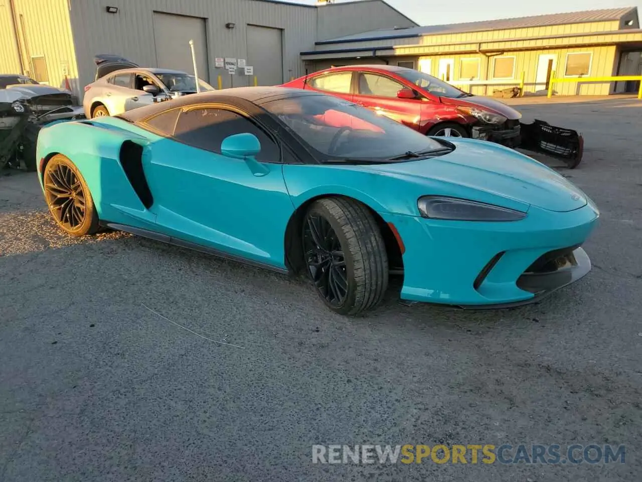 4 fotografías del automóvil dañado SBM22GCA0PW002765 MCLAREN AUTOMOTIVE GT 2023