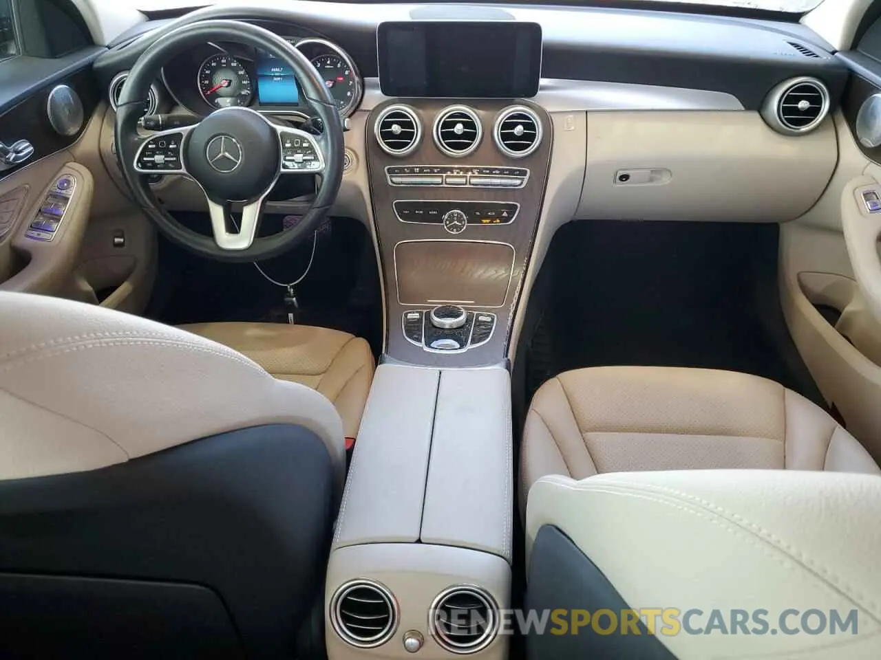8 fotografías del automóvil dañado WDDWF8DB4LR547393 MERCEDES-BENZ 170-CLASS 2020