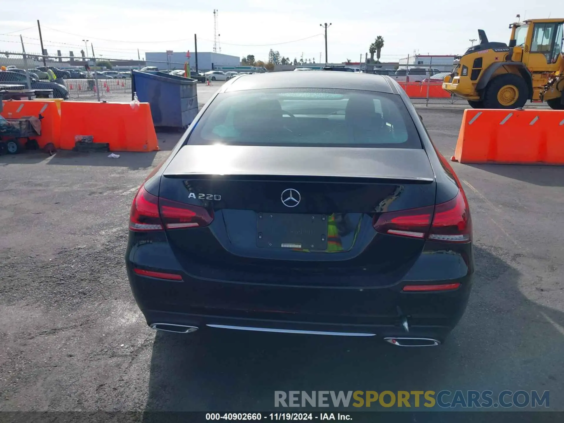 16 fotografías del automóvil dañado WDD3G4EB8KW021243 MERCEDES-BENZ A 2019