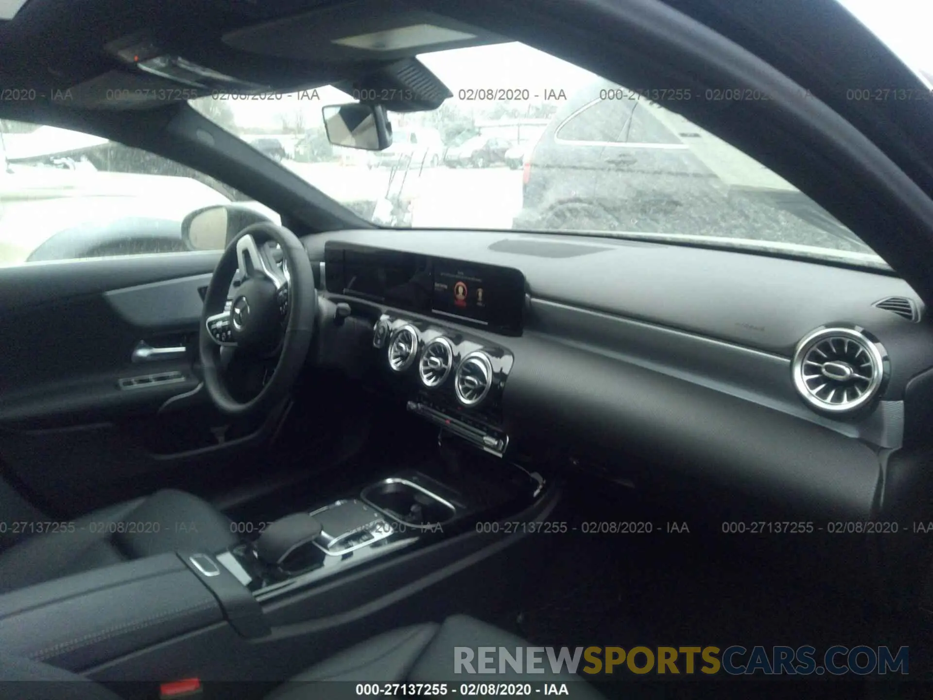 5 fotografías del automóvil dañado W1K3G4EB1LW043800 MERCEDES-BENZ A 2020