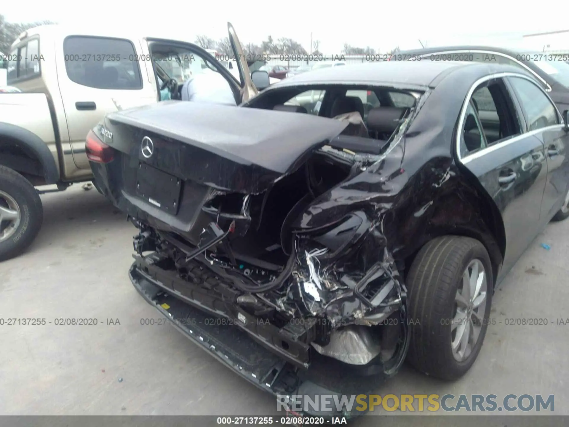 6 fotografías del automóvil dañado W1K3G4EB1LW043800 MERCEDES-BENZ A 2020