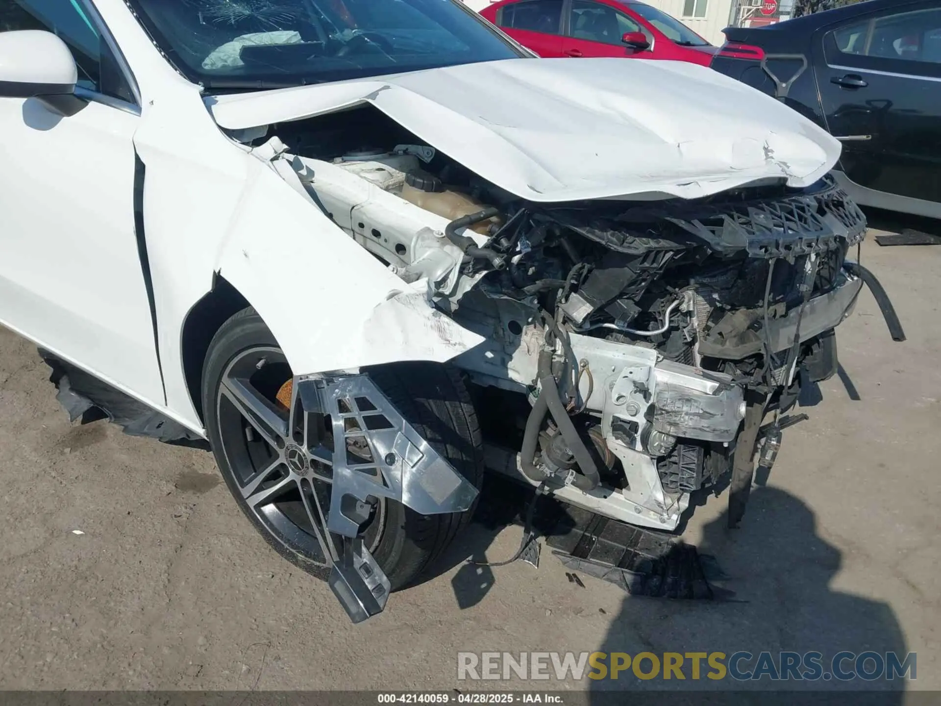 17 fotografías del automóvil dañado WDD3G4EB0KW000497 MERCEDES-BENZ A 220 2019