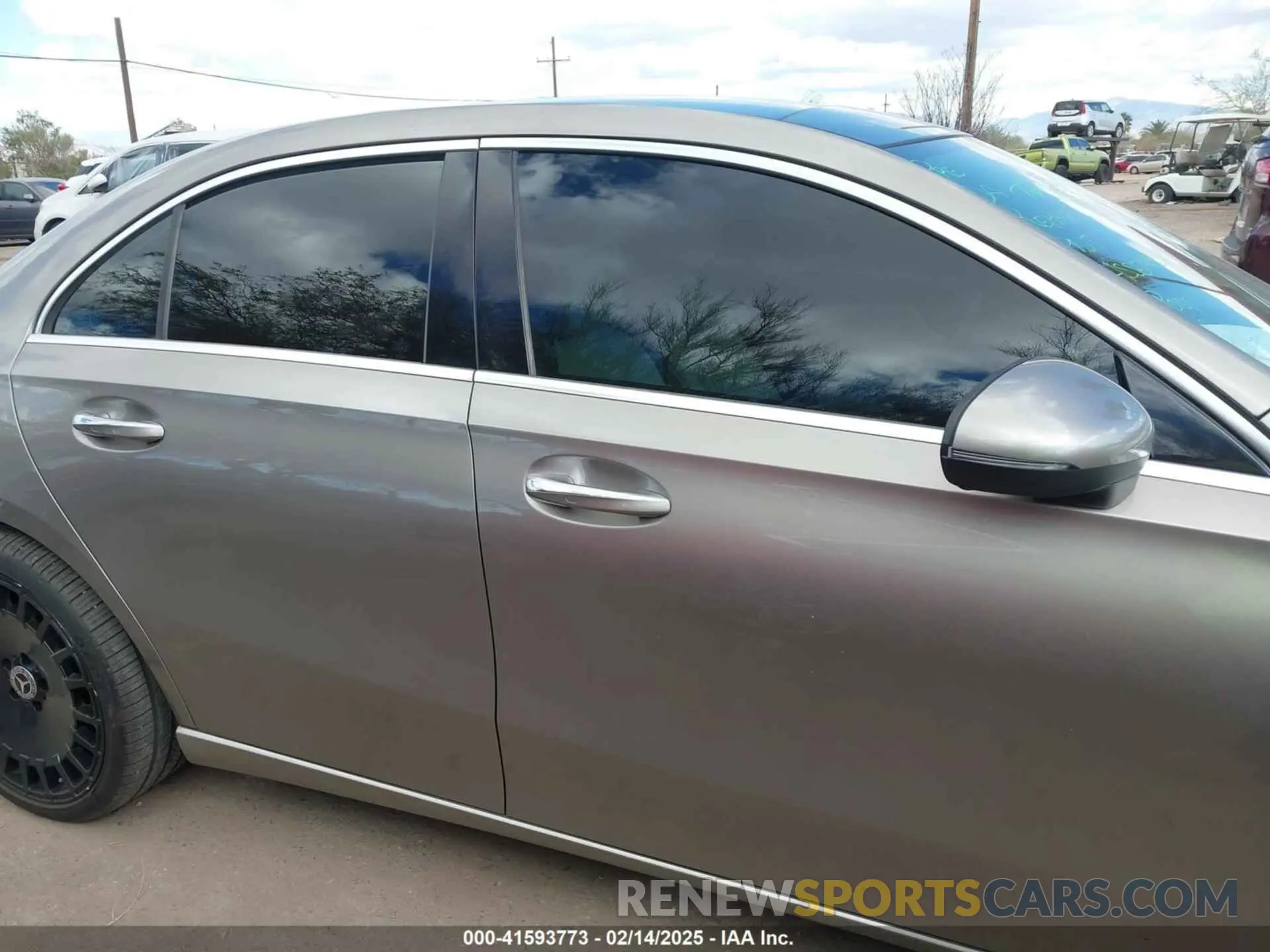 14 fotografías del automóvil dañado WDD3G4EB0KW002184 MERCEDES-BENZ A 220 2019