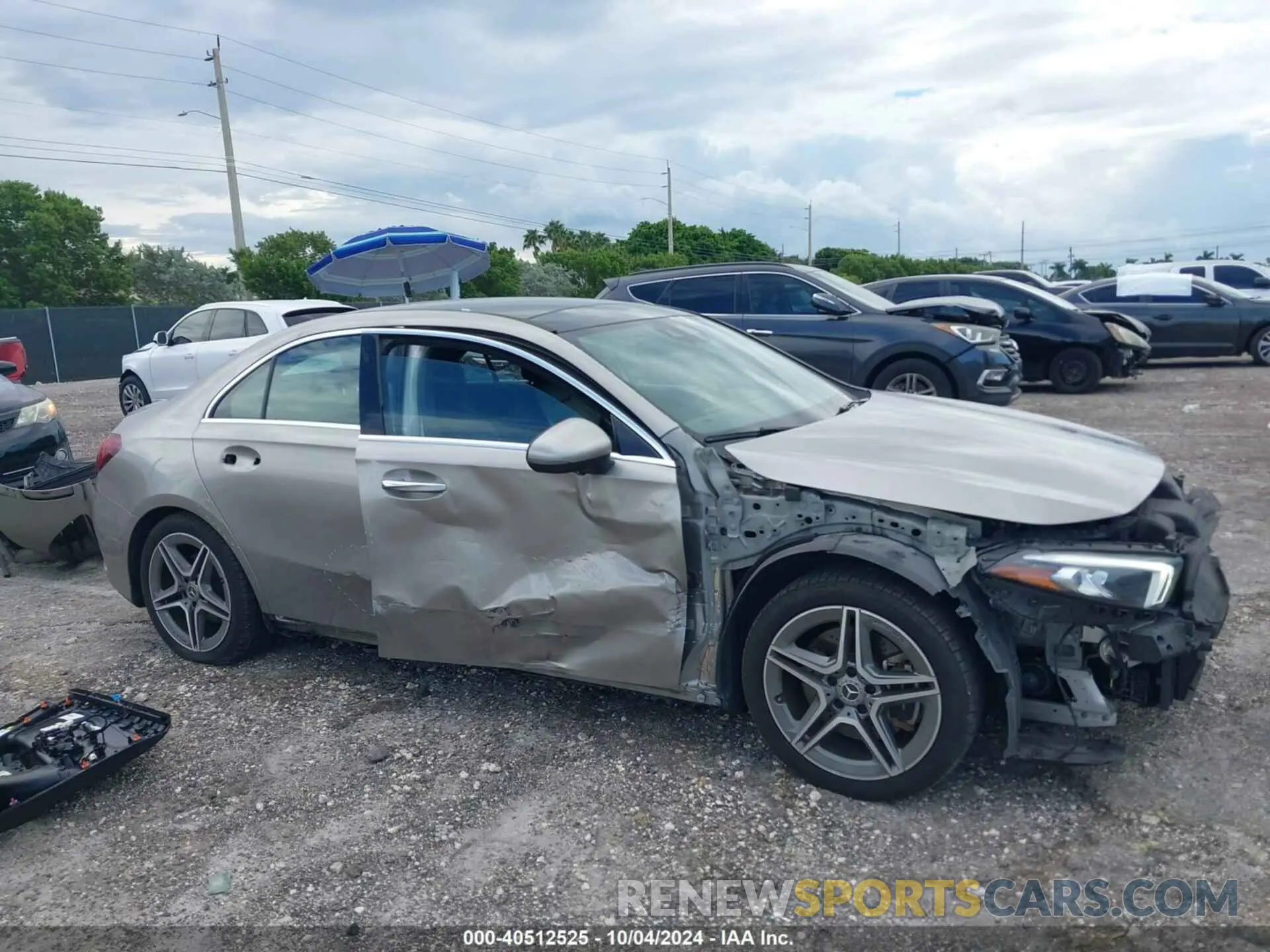 14 fotografías del automóvil dañado WDD3G4EB0KW004484 MERCEDES-BENZ A 220 2019