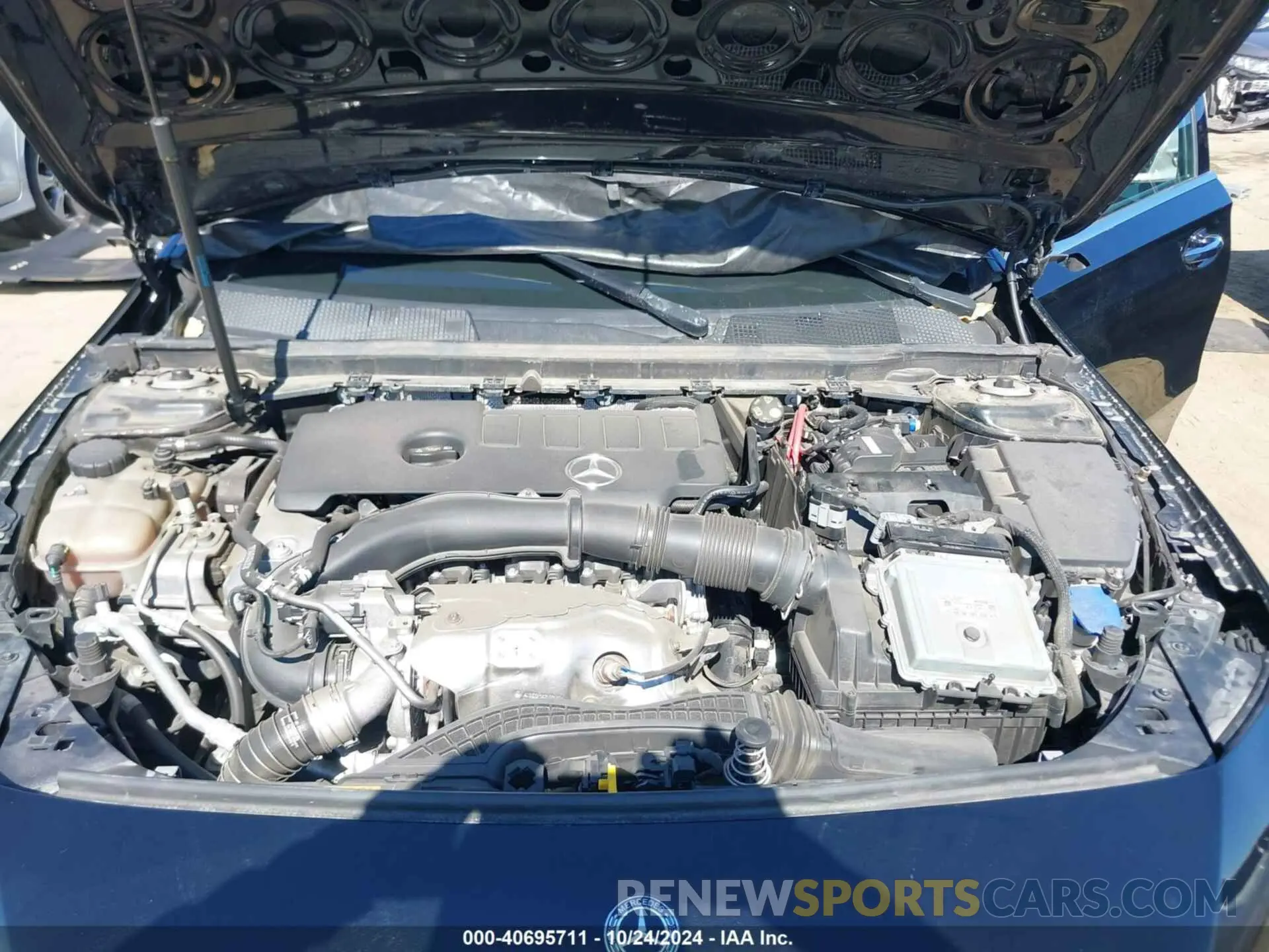 10 fotografías del automóvil dañado WDD3G4EB1KW022153 MERCEDES-BENZ A 220 2019