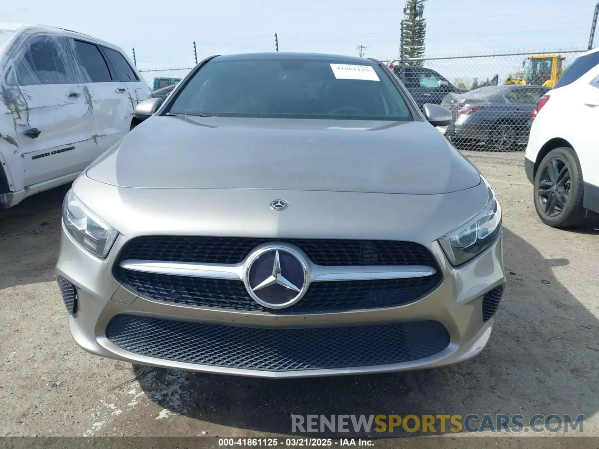 12 fotografías del automóvil dañado WDD3G4EB1KW025196 MERCEDES-BENZ A 220 2019